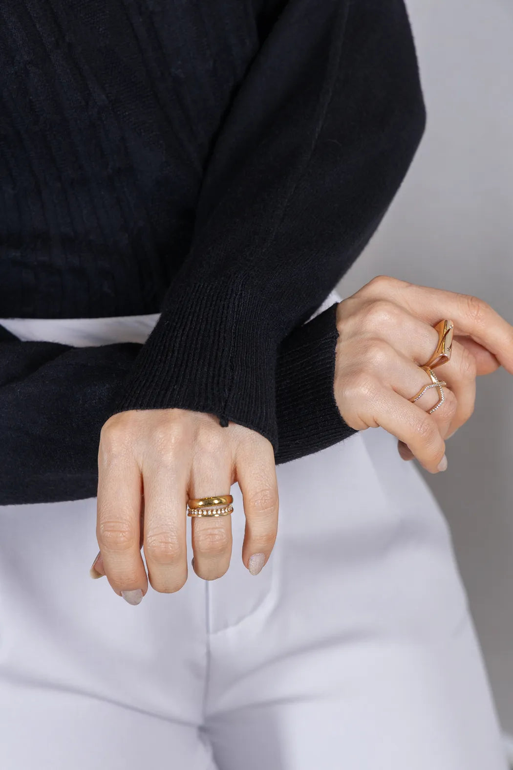 Tricot Manga Longa Ampla em Modal Jessica Preto