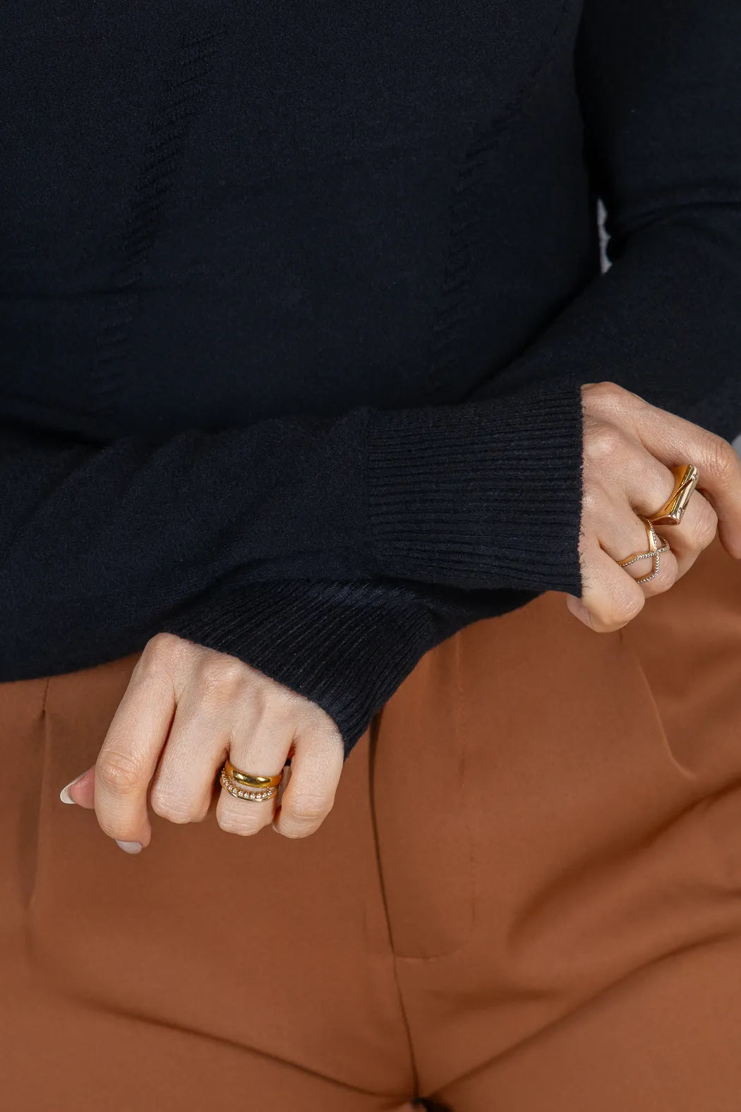 Tricot Manga Longa Meia Gola em Modal Gabriela Preto