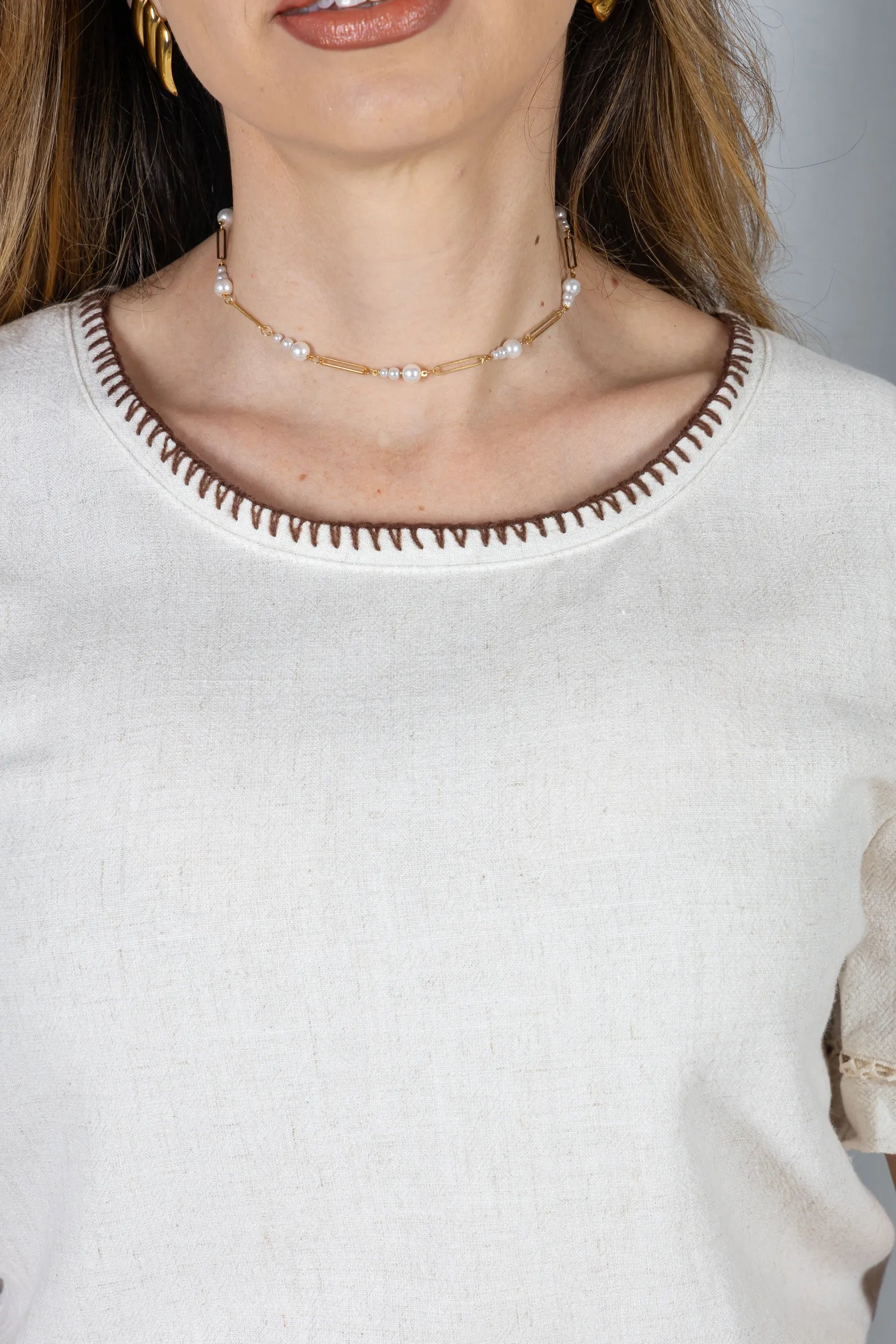 Blusa Manga Curta em Visco-Linho com Entremeio Bordado Viviane Creme