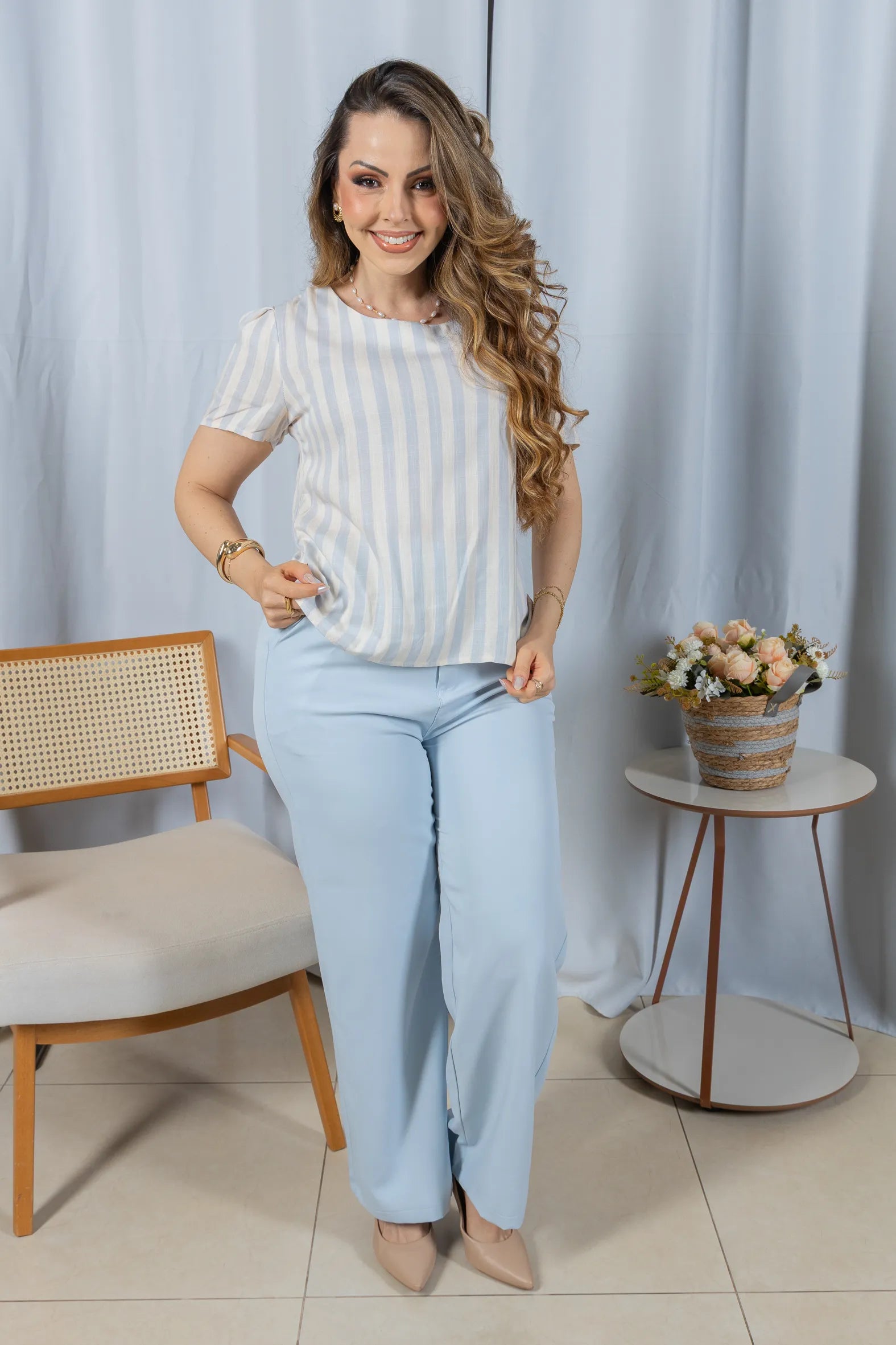 Blusa Manga Curta em Visco Rustic com Estampa Listrada Sofia Azul