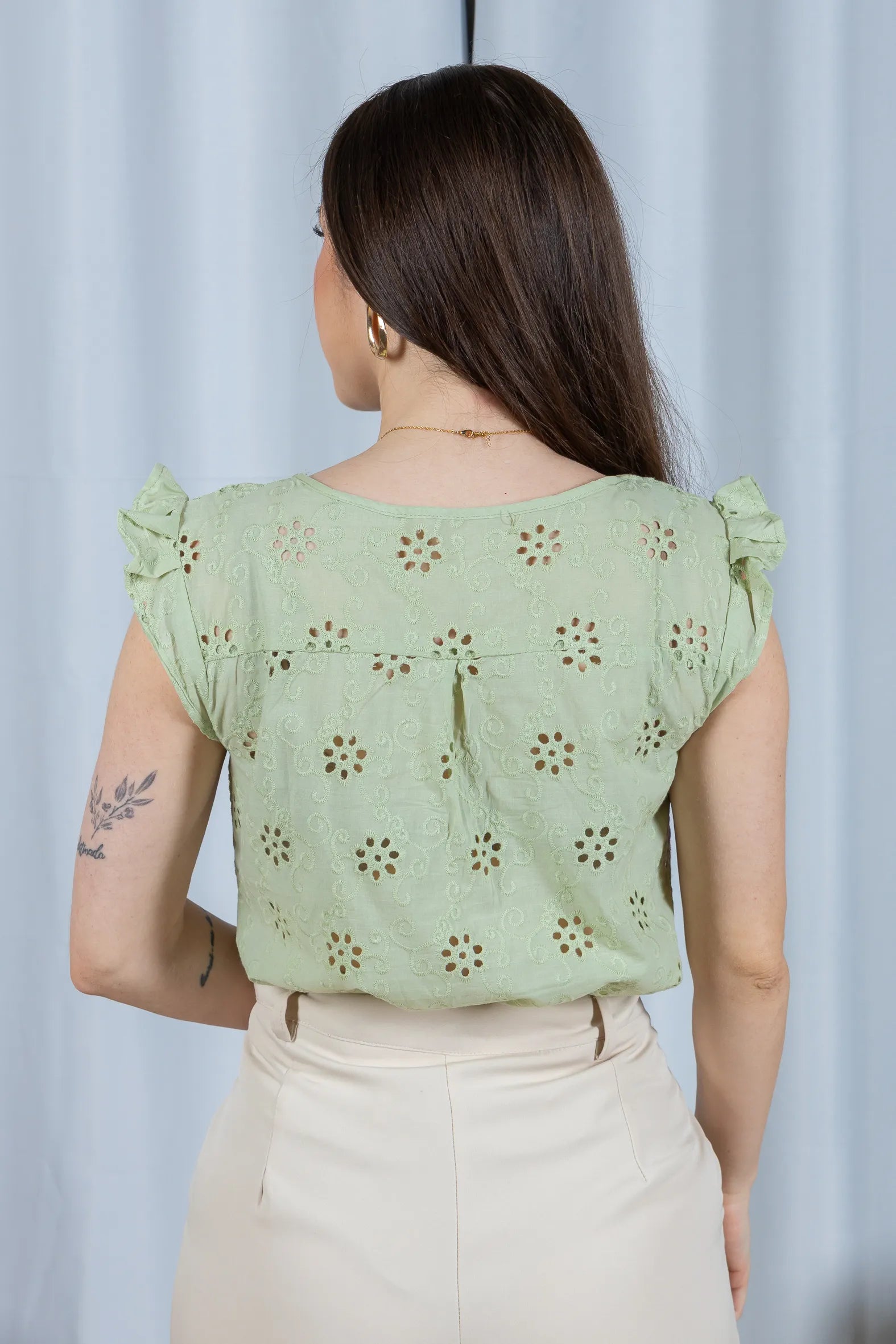 Regata Babados Detalhe Botão Em Cotton Laise Estela Verde