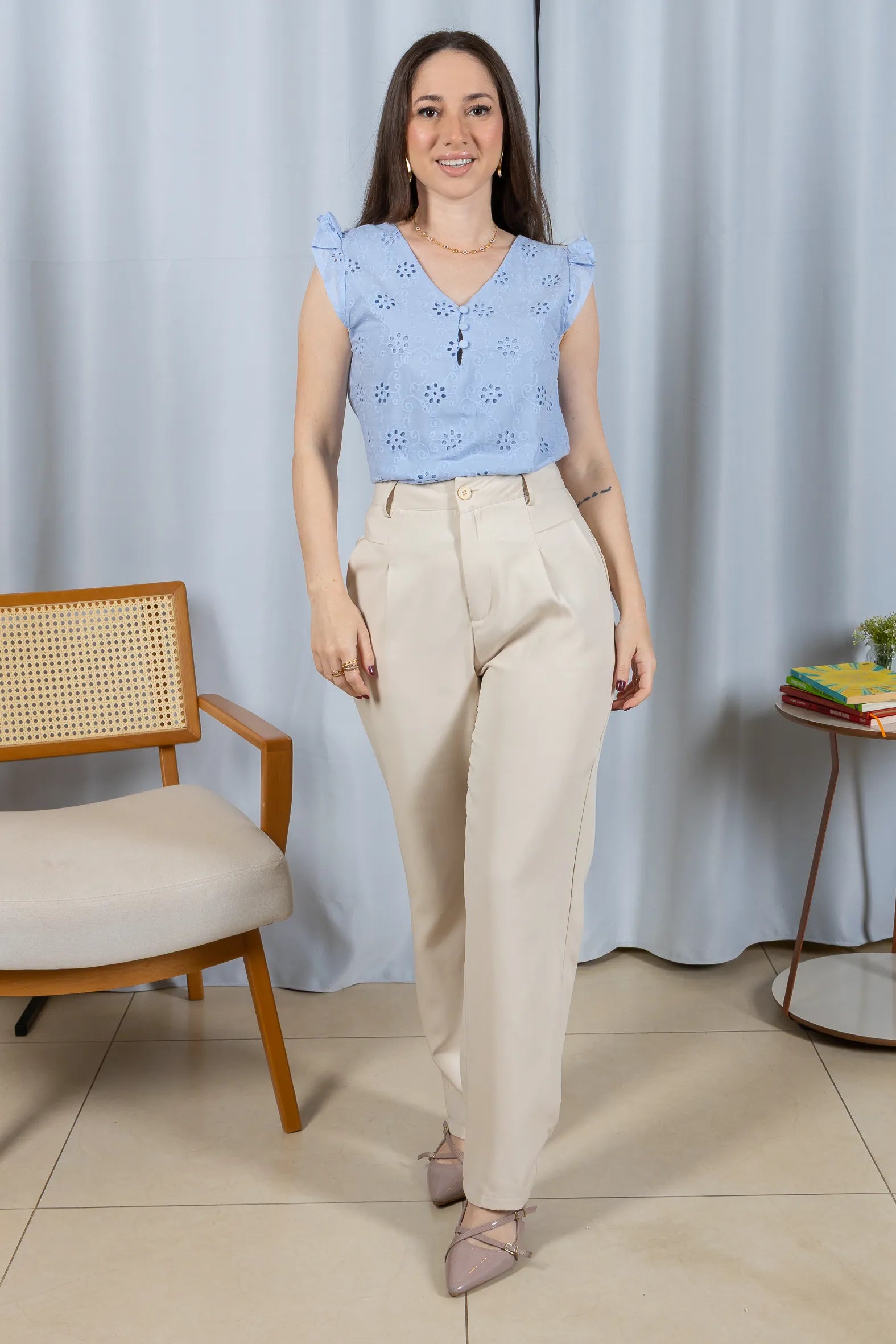 Regata Babados Detalhe Botão Em Cotton Laise Estela Azul