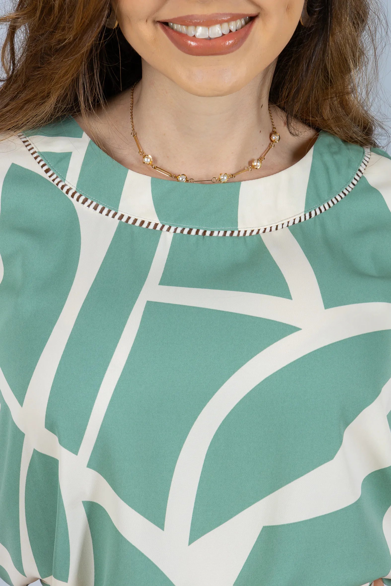 Blusa Manga Curta Estampa Geométrica Crepe Classic Rosana Verde