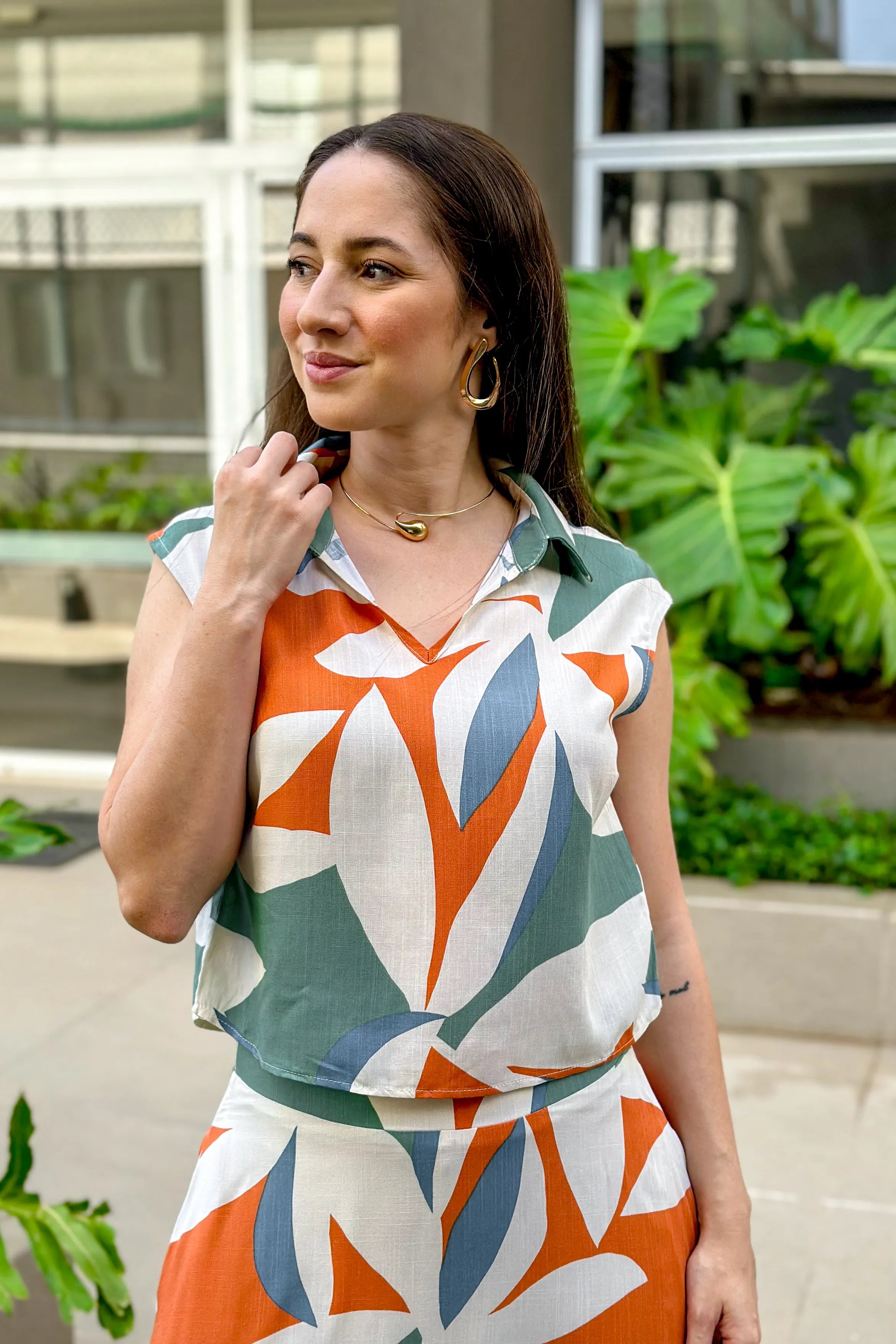 Blusa Regata Viscose Detalhe Gola Anne Estampada Laranja