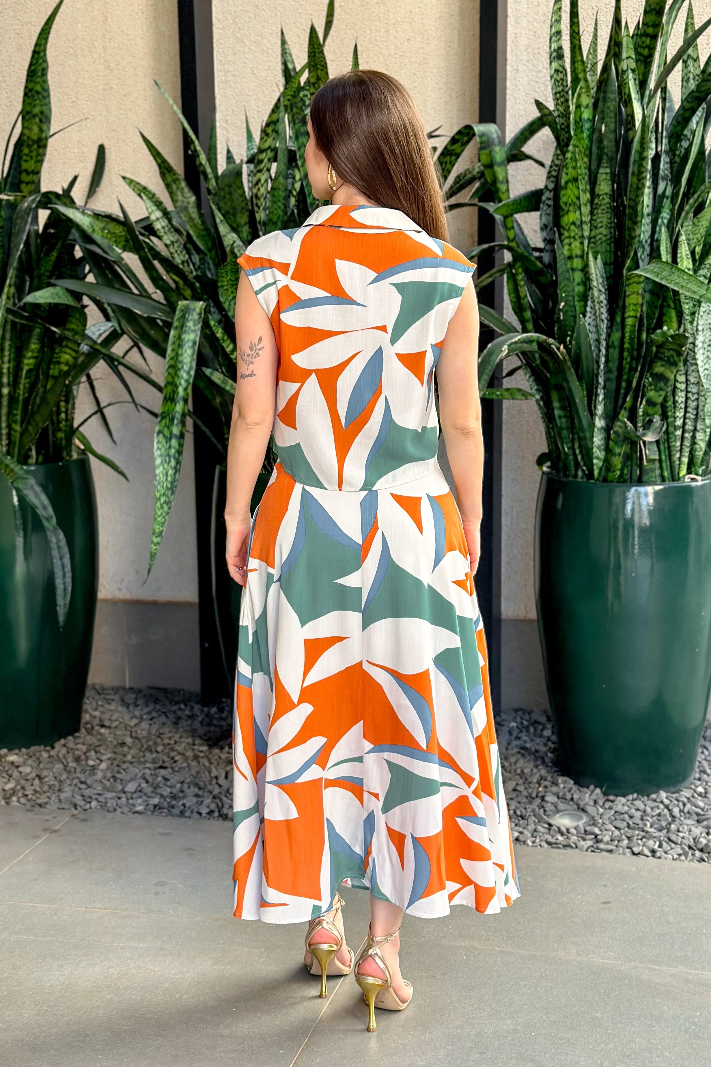 Blusa Regata Viscose Detalhe Gola Anne Estampada Laranja