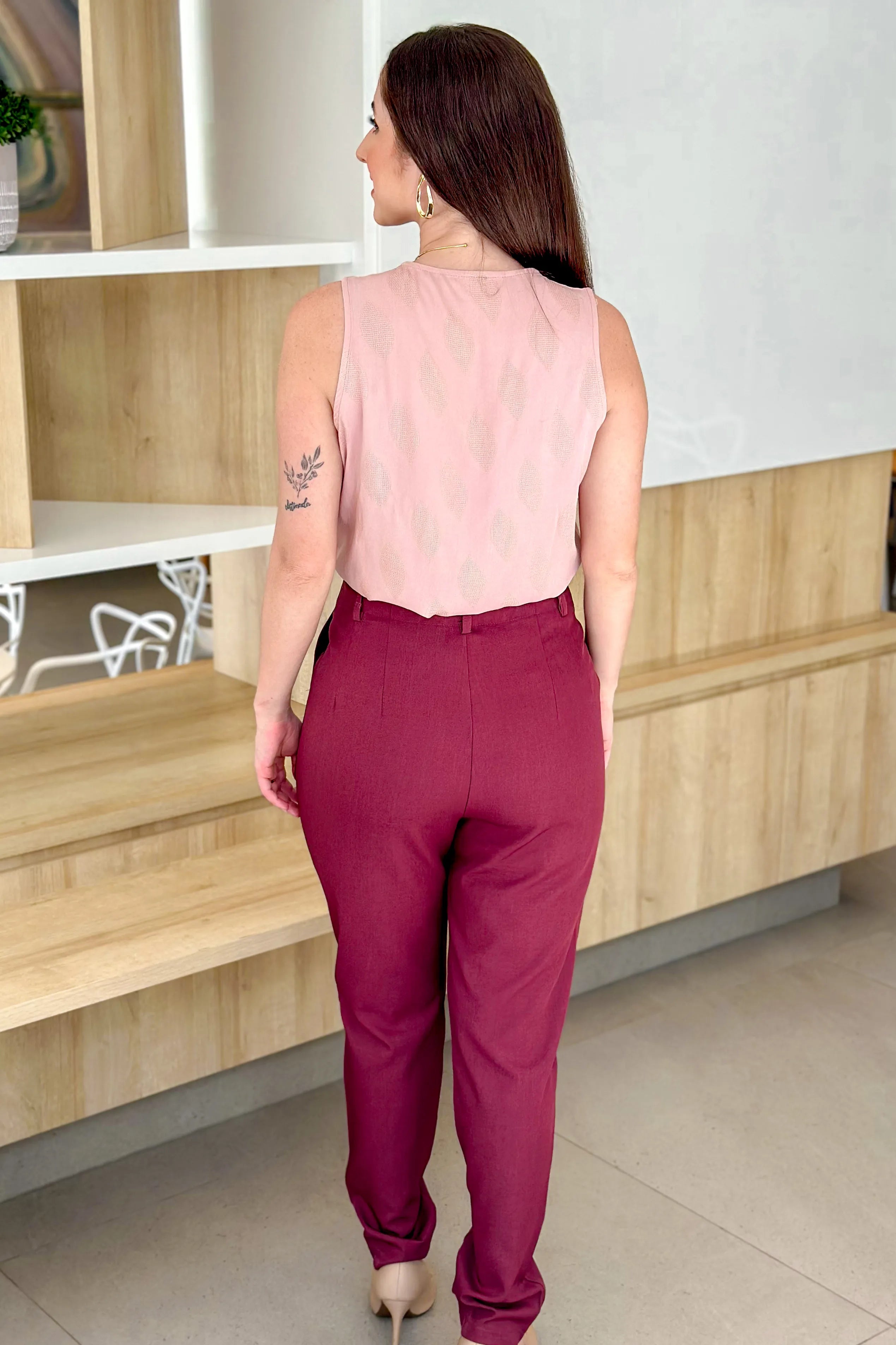 Regata Em Viscose Detalhe Colo Emma Rosa Claro