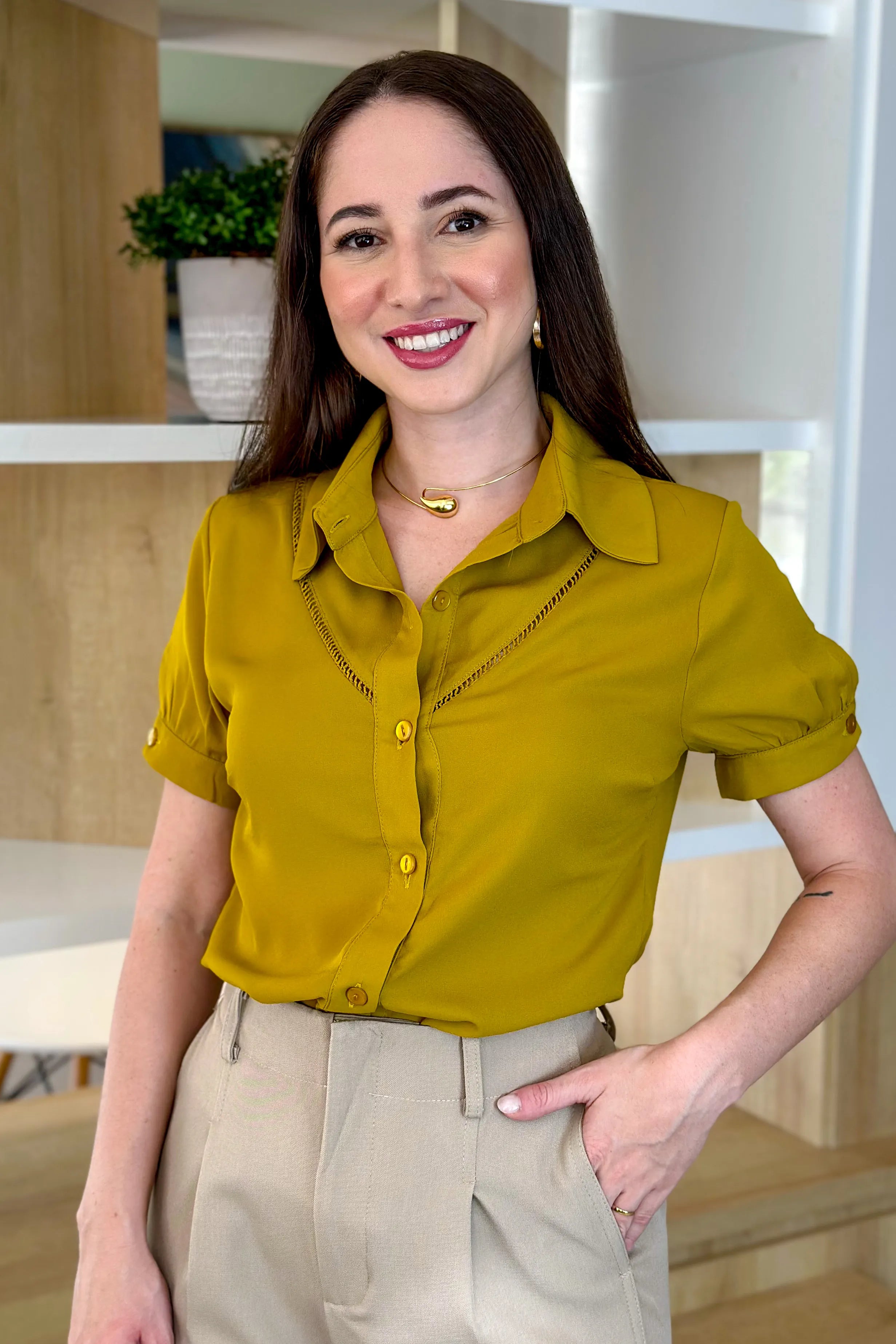 Camisa Em Crepe Detalhe Frente Suzana Mostarda