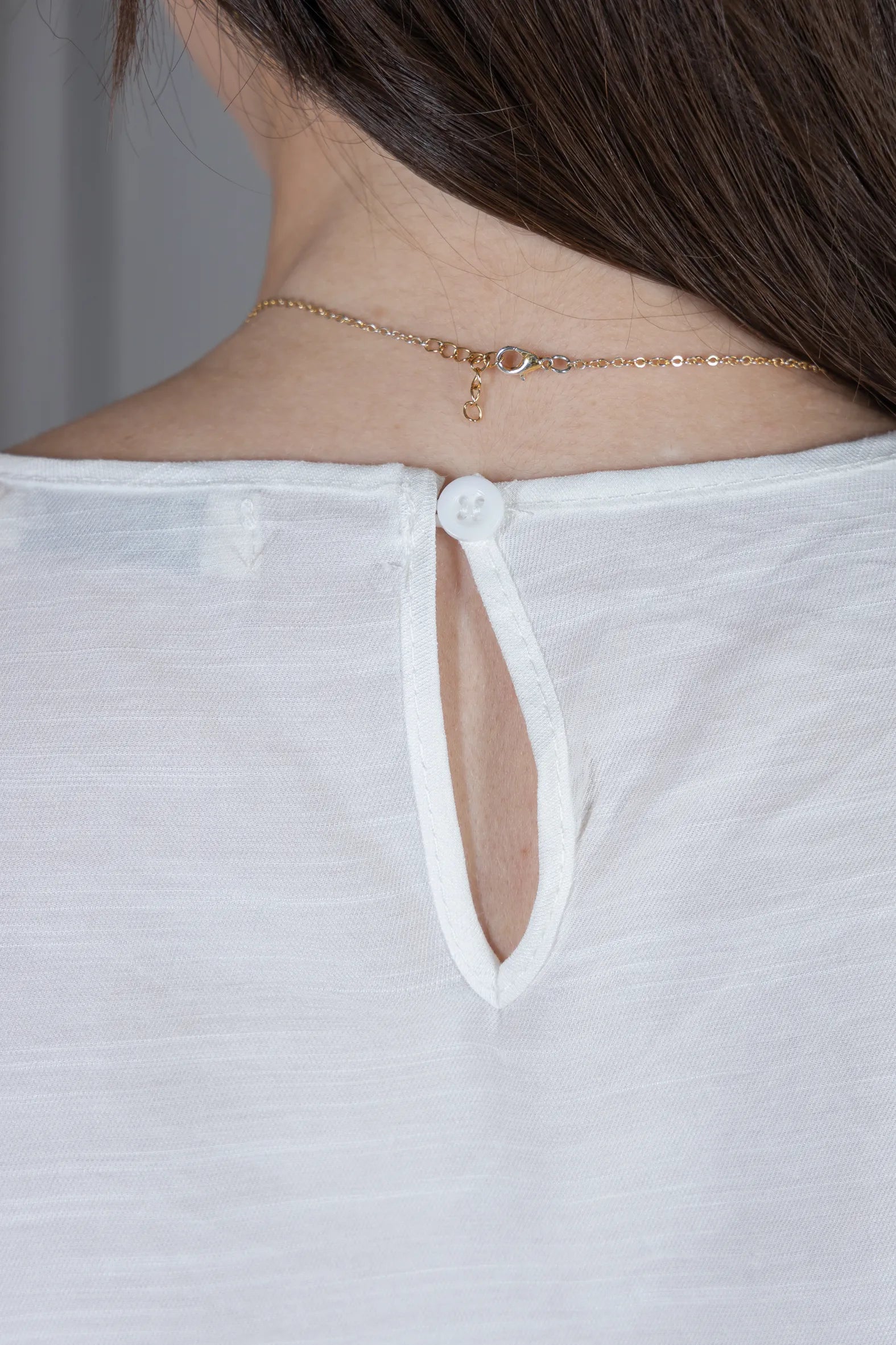 Blusa Manga Curta com Detalhes Bordados em Visco Soft Wanda Branca