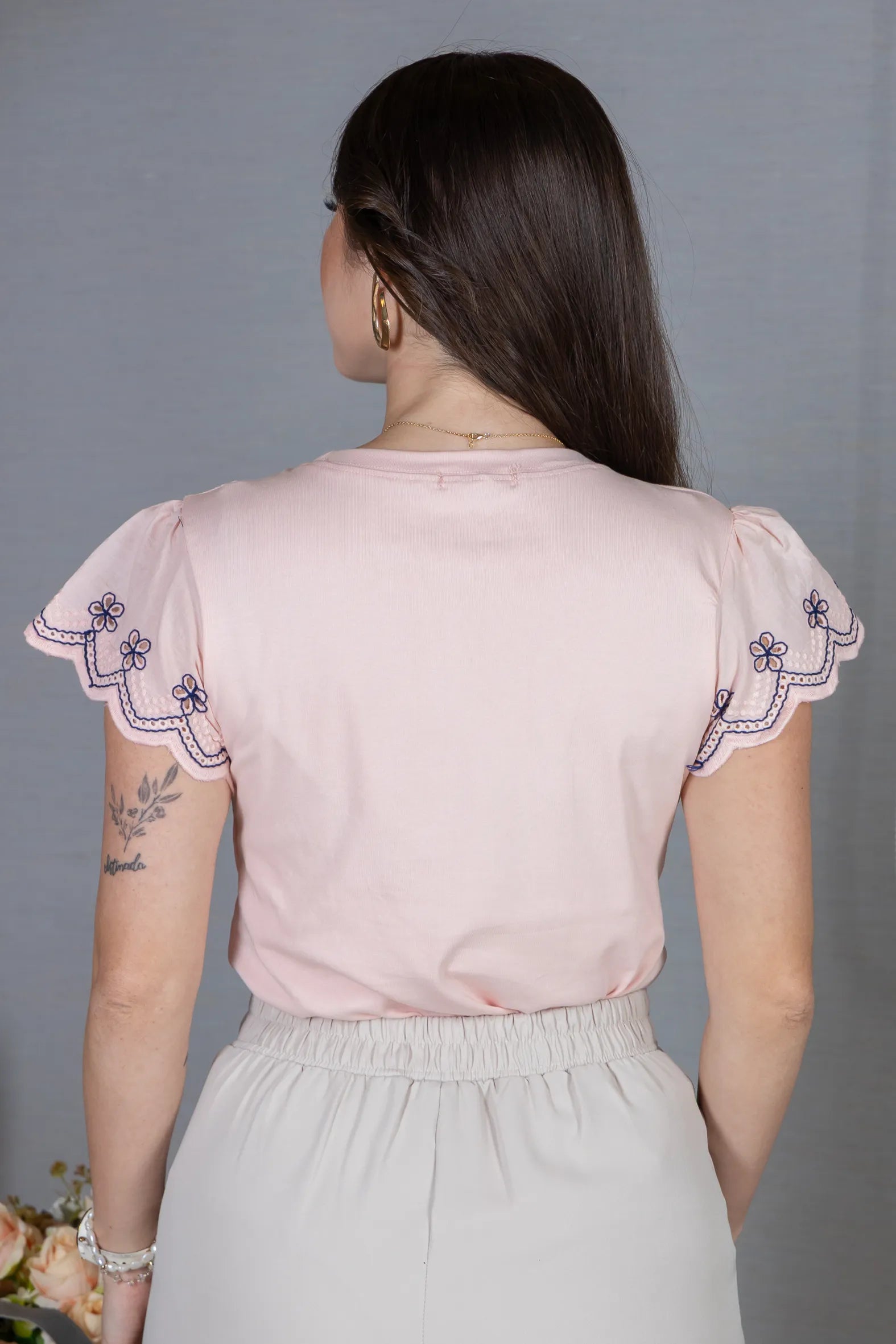 Blusa Manga Curta em Cotton Lycra com Detalhe Rendado Elise Rosa