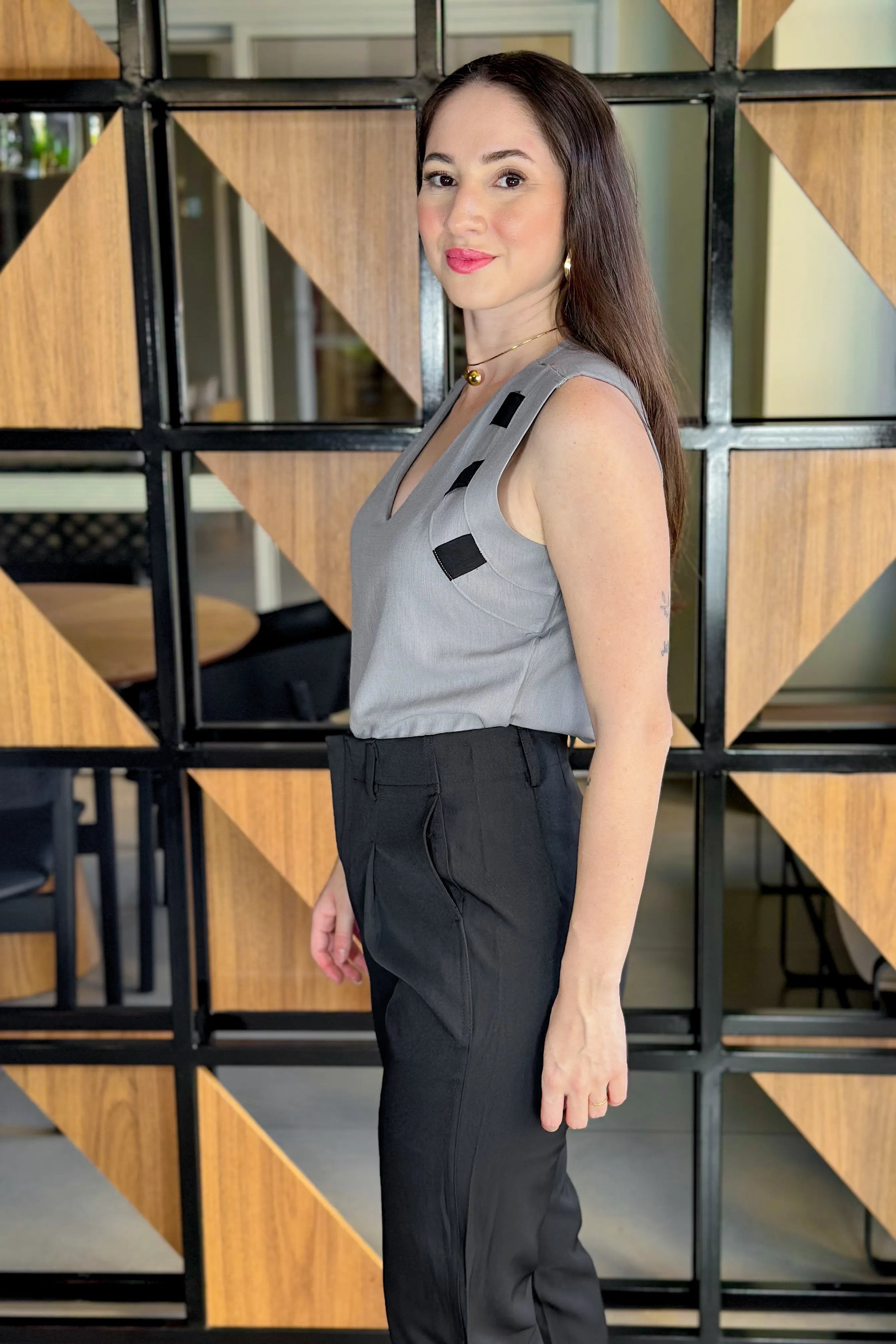 Blusa Regata Em Visco Soft Livia Cinza