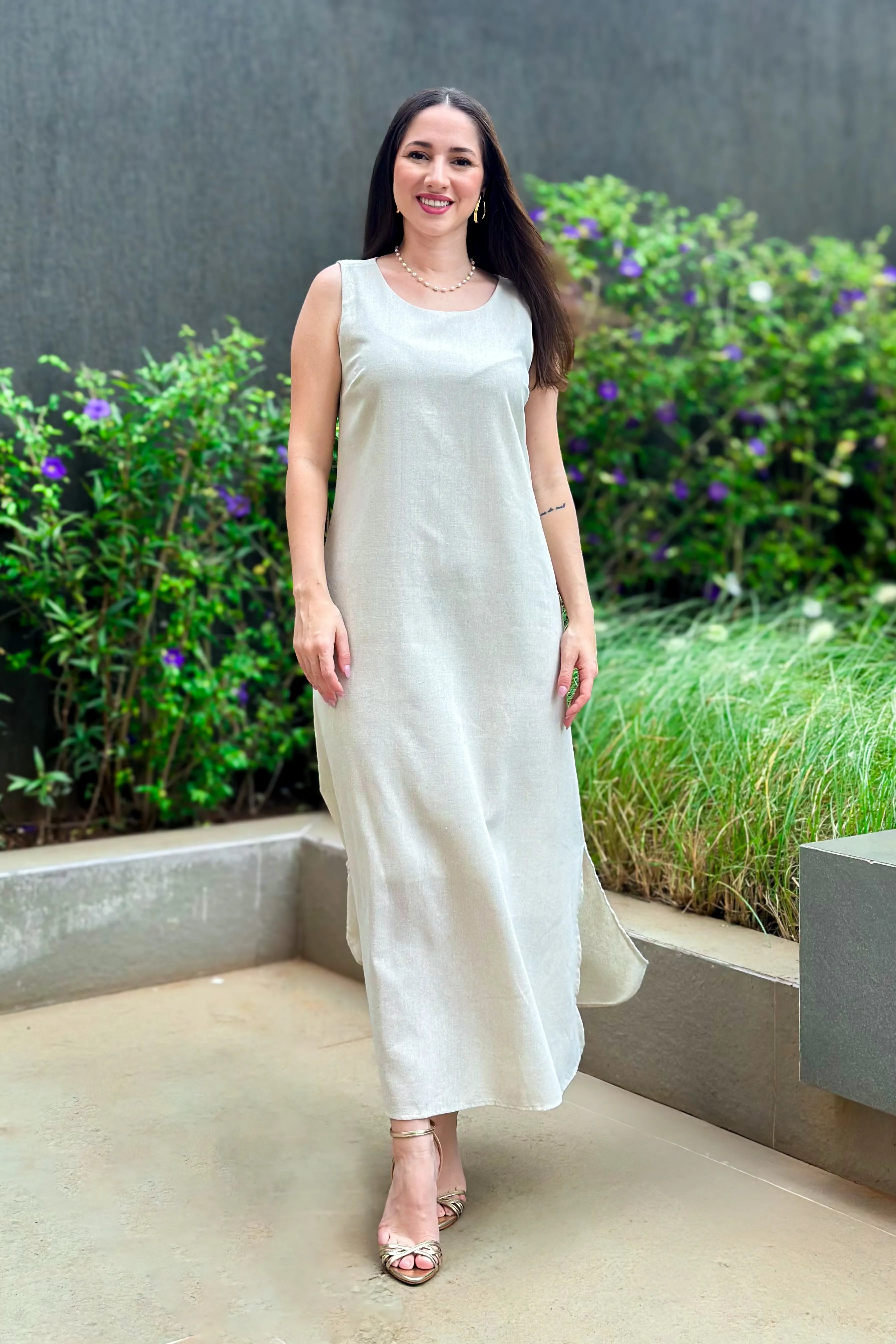 Vestido Midi Detalhe Bolso Elisa Bege