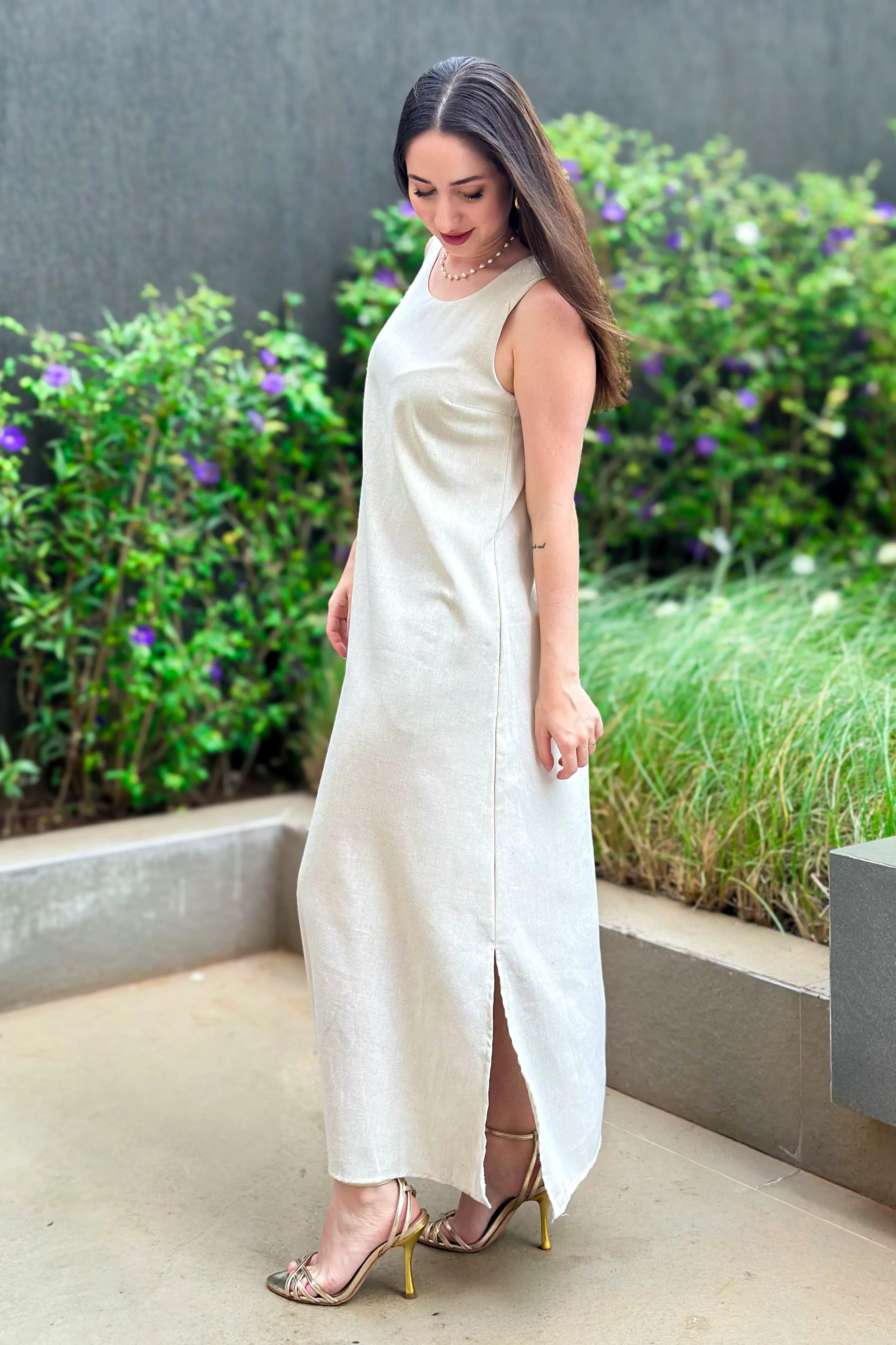 Vestido Midi Detalhe Bolso Elisa Bege