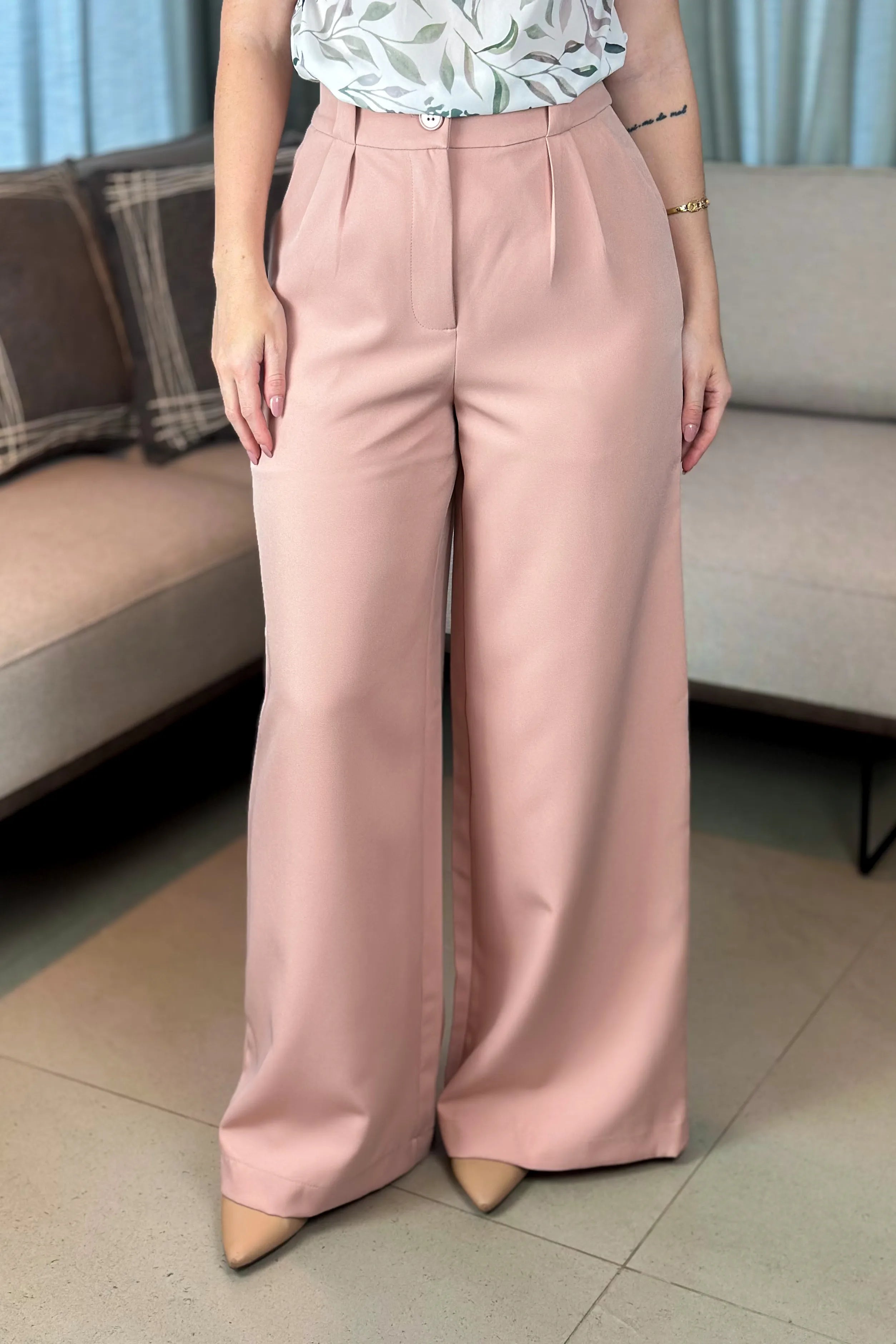 Calça Pantalona Detalhe Passador Marina Rosa Claro