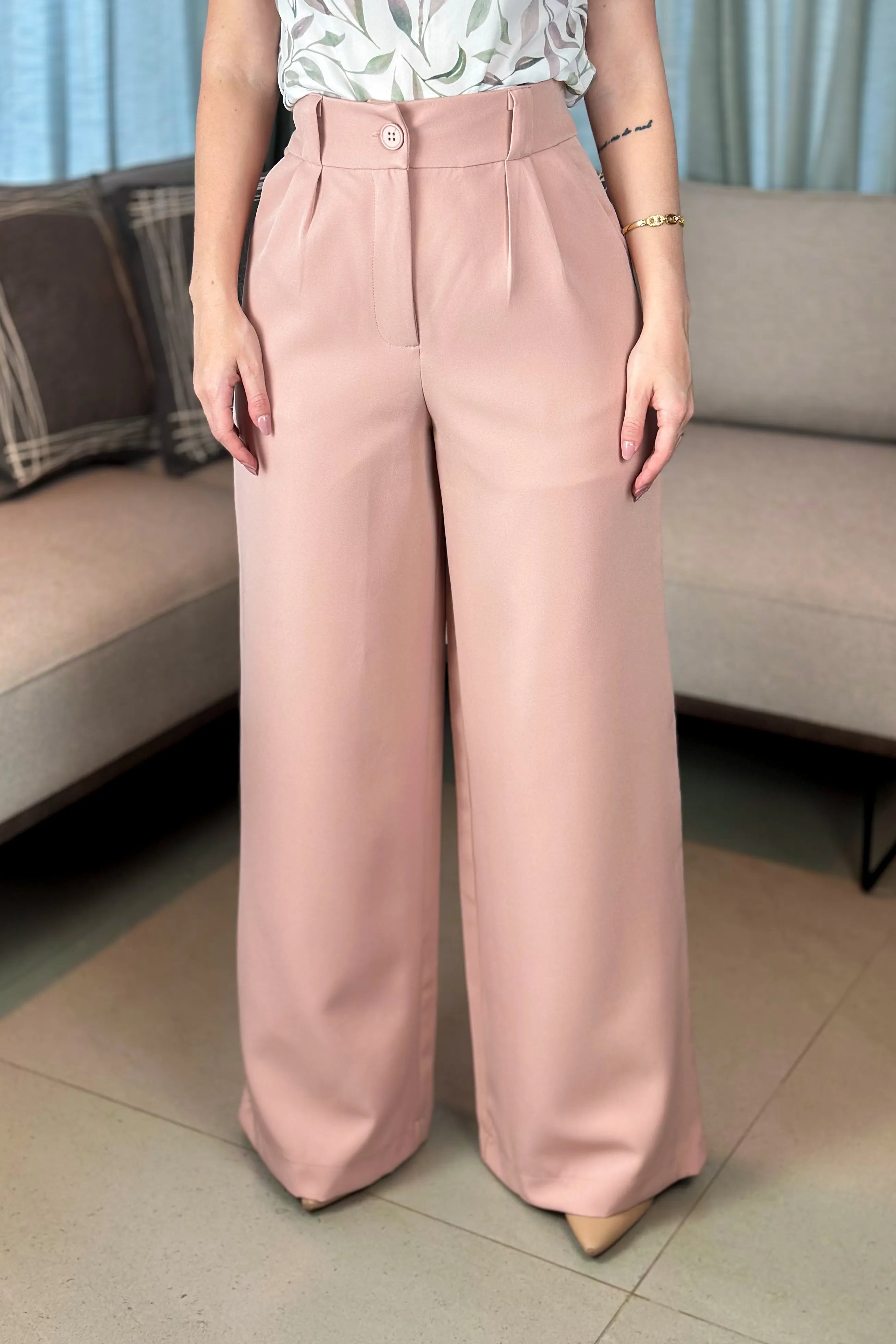 Calça Pantalona Detalhe Passador Marina Rosa Claro