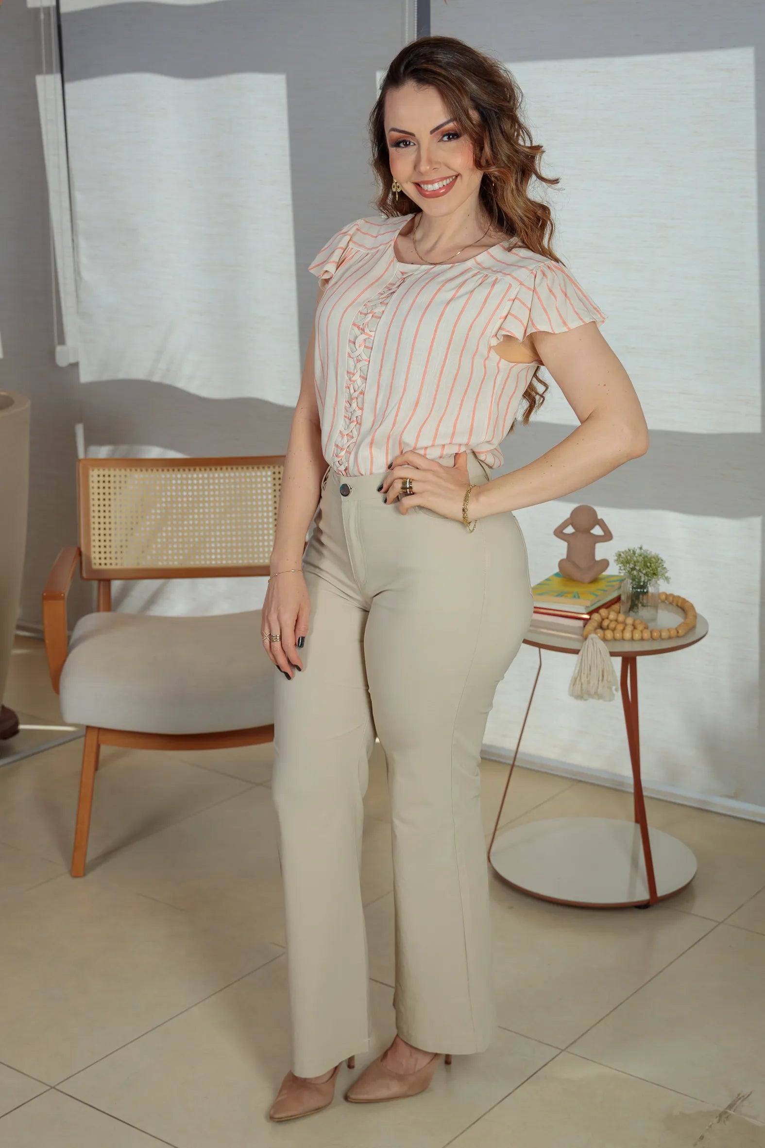 Blusa Babados Manga Detalhe Trançado Em Visco-linho Jenifer Coral