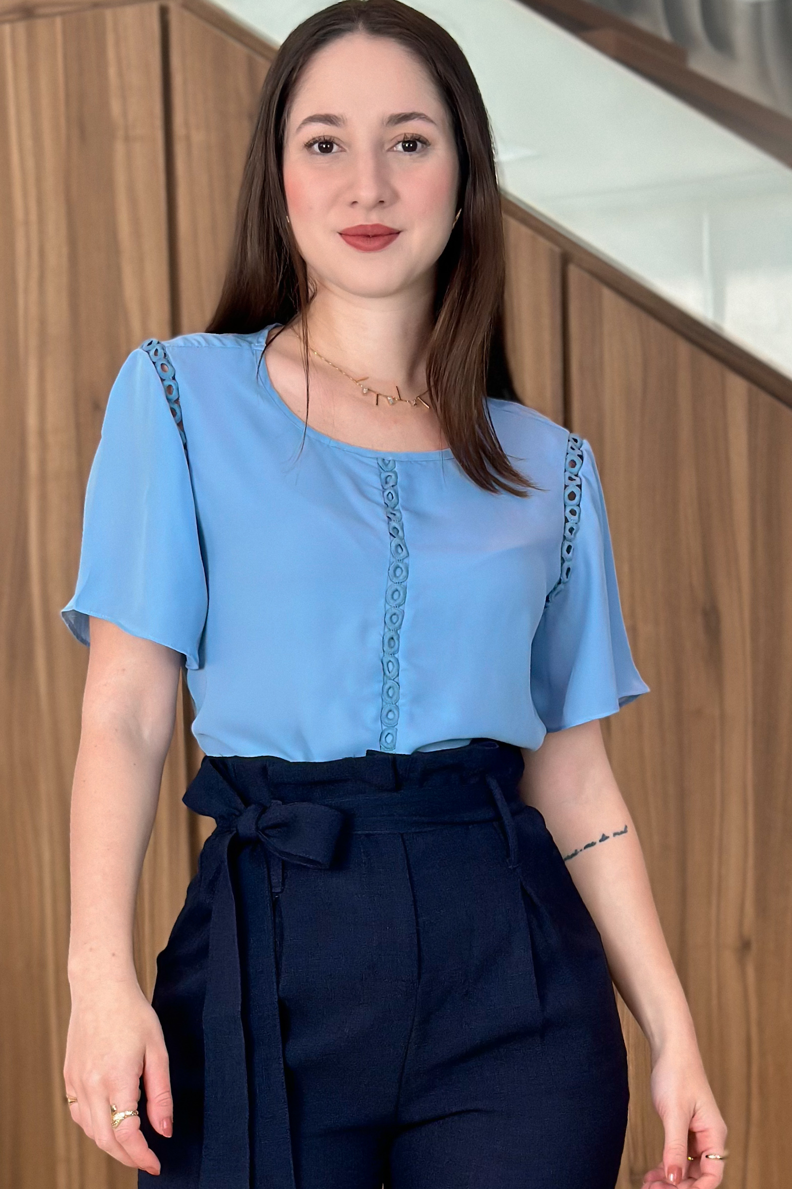 Blusa Manga Detalhe Bordado Patrícia Azul Celeste