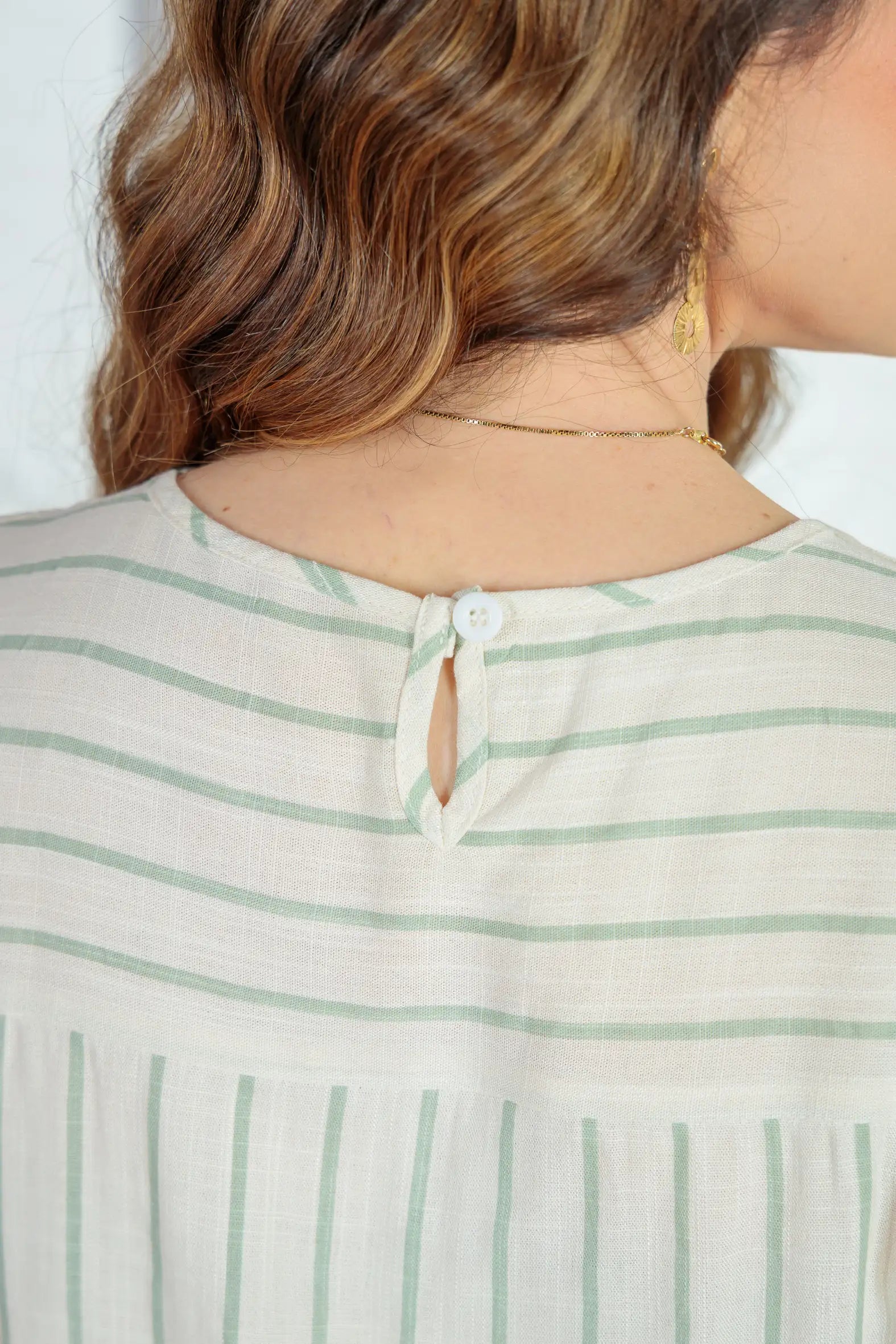 Blusa Babados Manga Detalhe Trançado Em Visco-linho Jenifer Verde