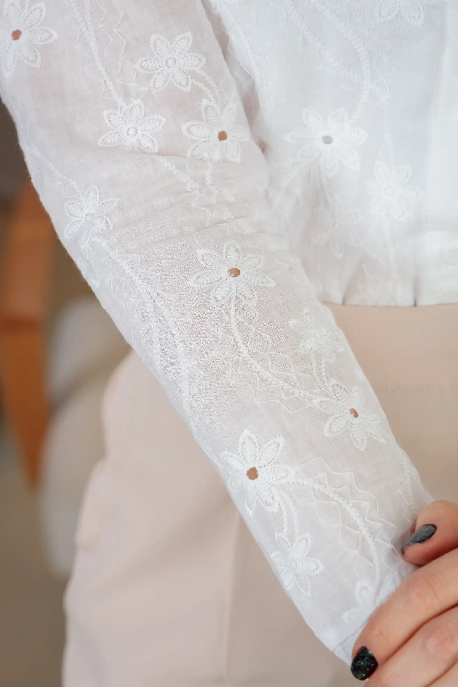 Camisa Em Laise Manga Longa Júlia Branca