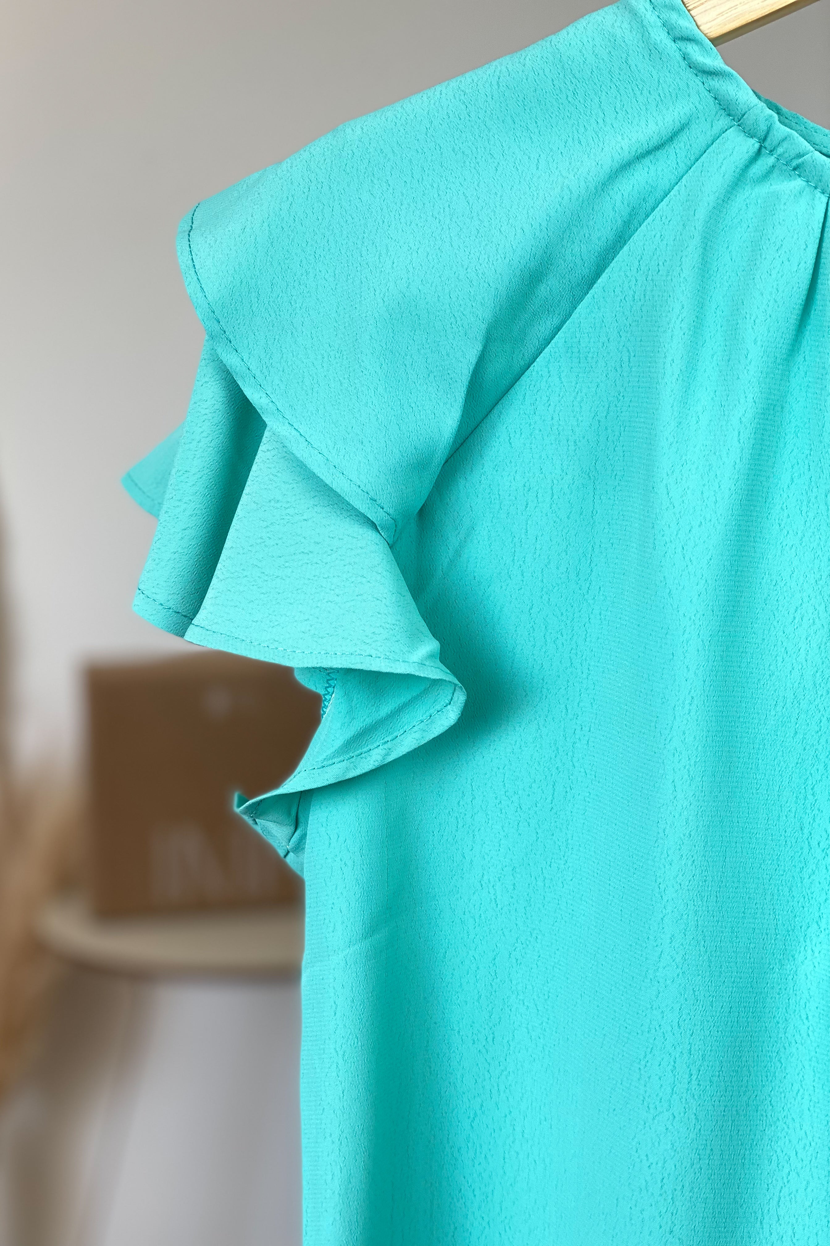 Blusa Manga Curta Detalhe Babado Alessandra Ciano