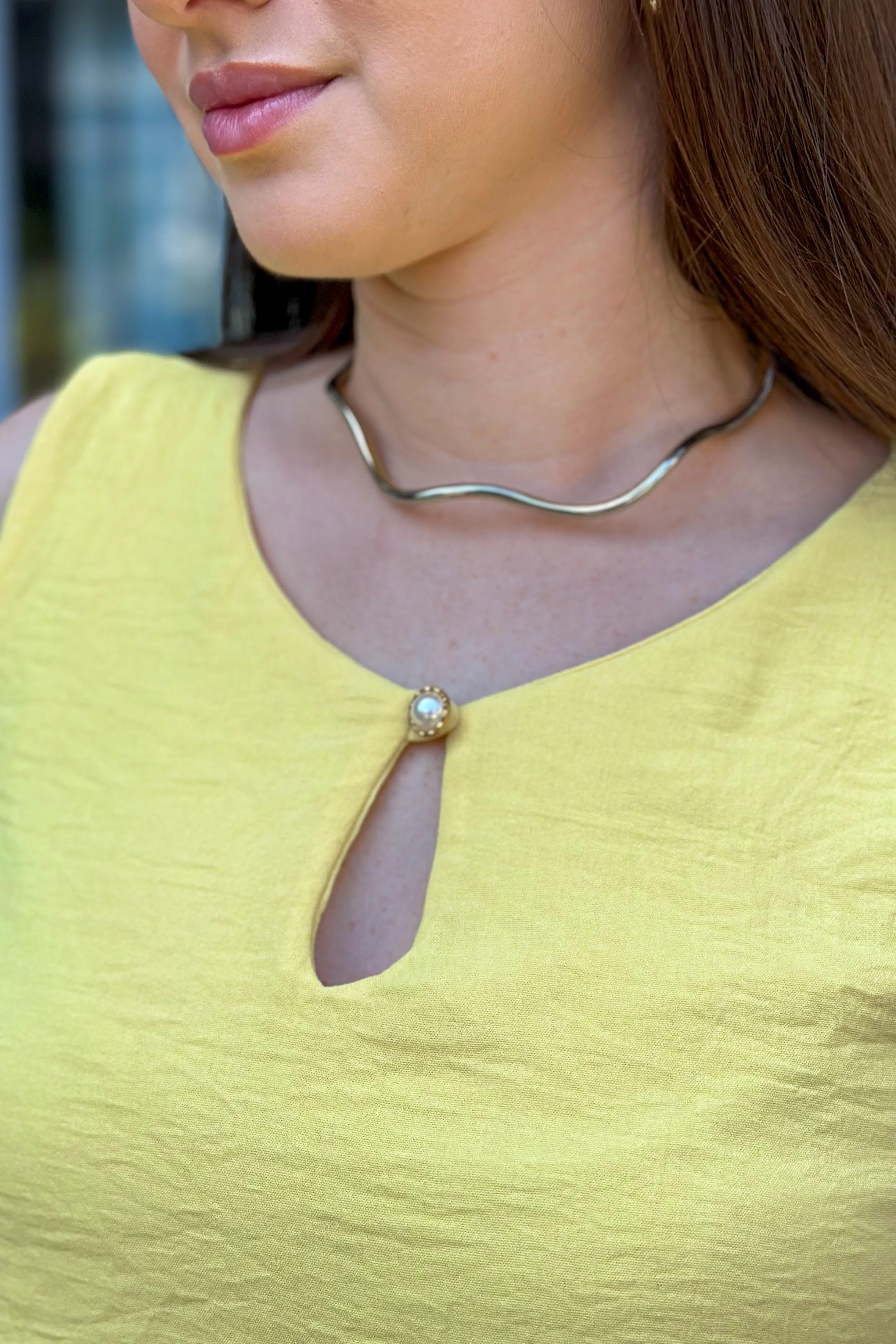 Blusa Regata Detalhe Botão Aurora Amarela
