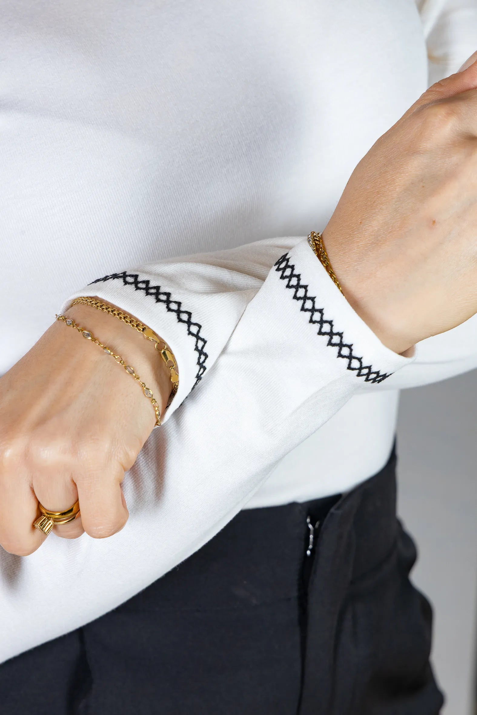 Blusa Manga Longa em Viscolycra com Ponto Contrastante Lina Branca