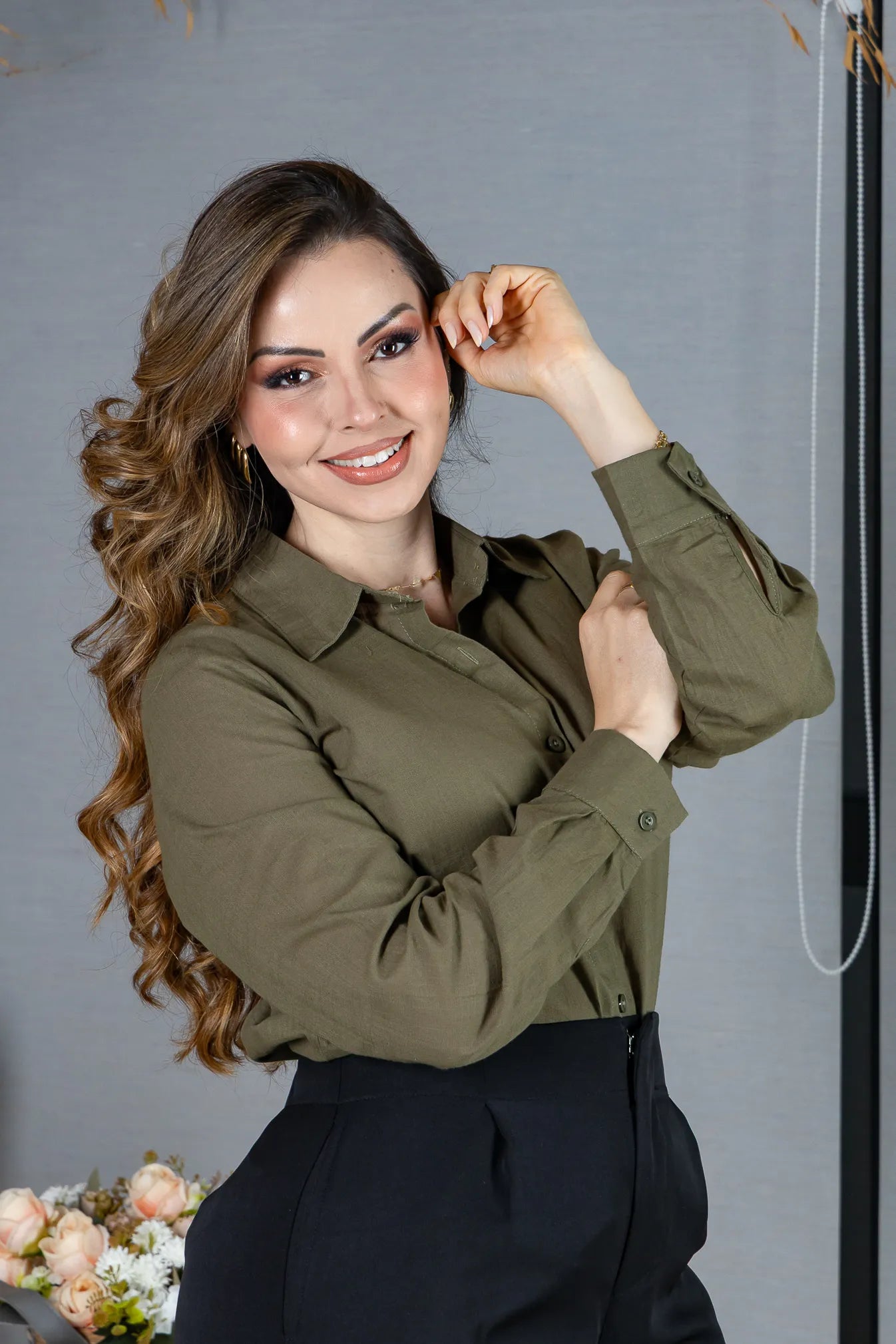 Camisa Manga Longa em Visco Rustic com Botões Jordana Verde