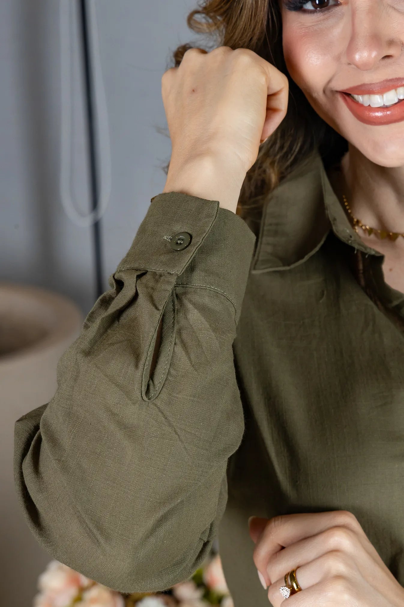 Camisa Manga Longa em Visco Rustic com Botões Jordana Verde