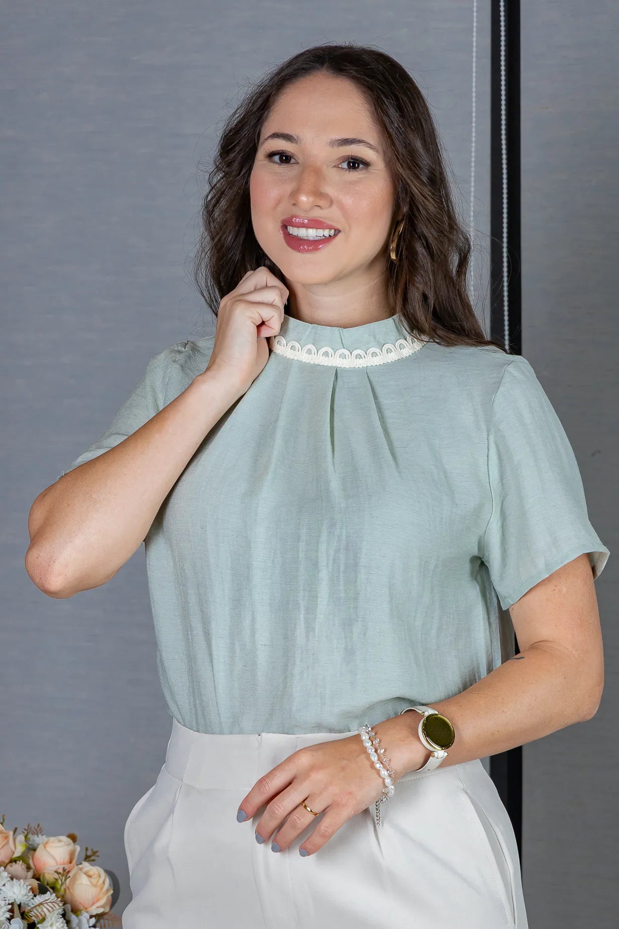 Blusa Manga Curta Visco Eco Blend com Gola Bordada Dandara Verde