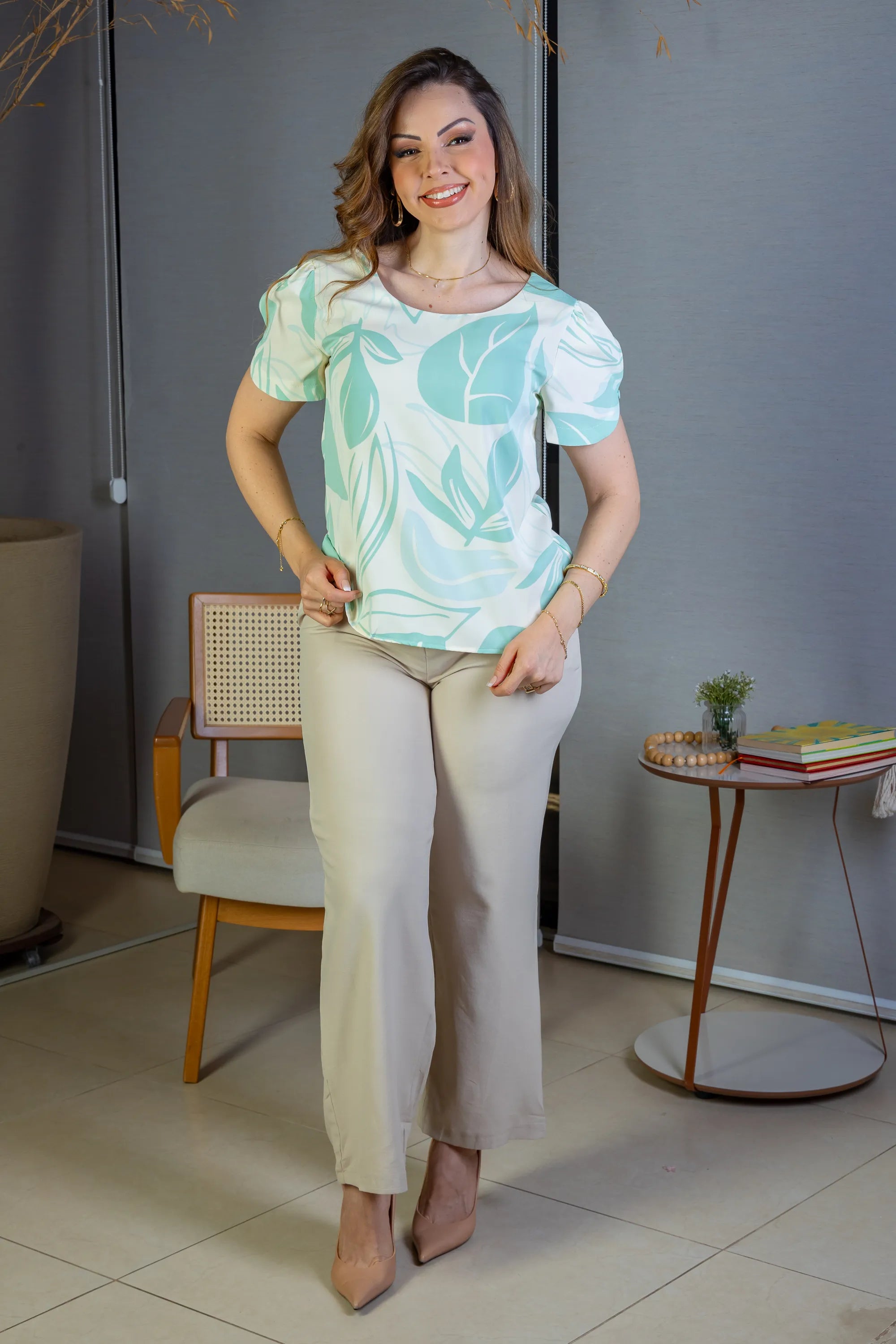 Blusa Manga Detalhe Botão Crepe Classic Suelen Estampada Verde