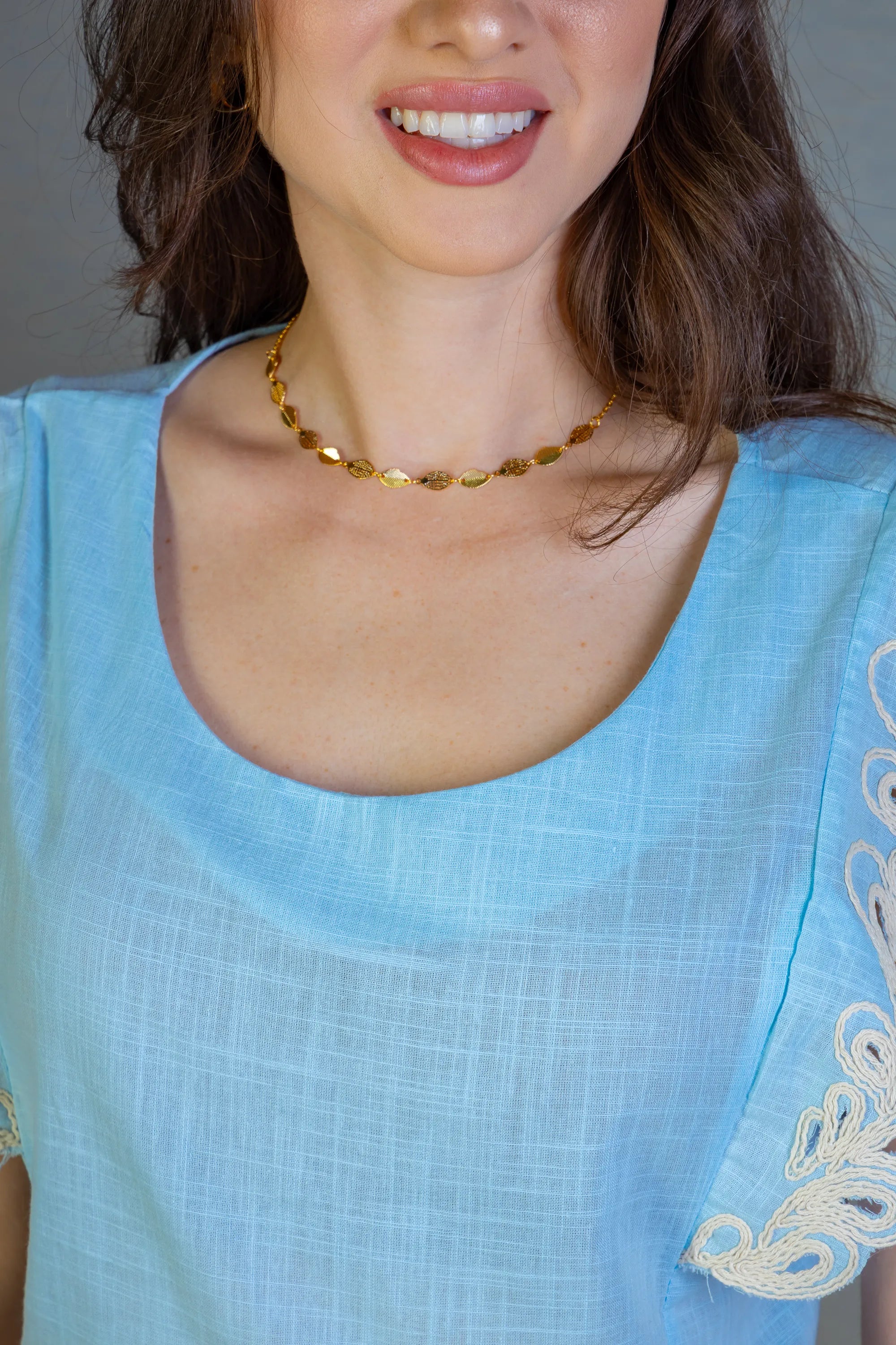 Blusa Regata Detalhe Bordado Em Visco Comfort Juliane Azul