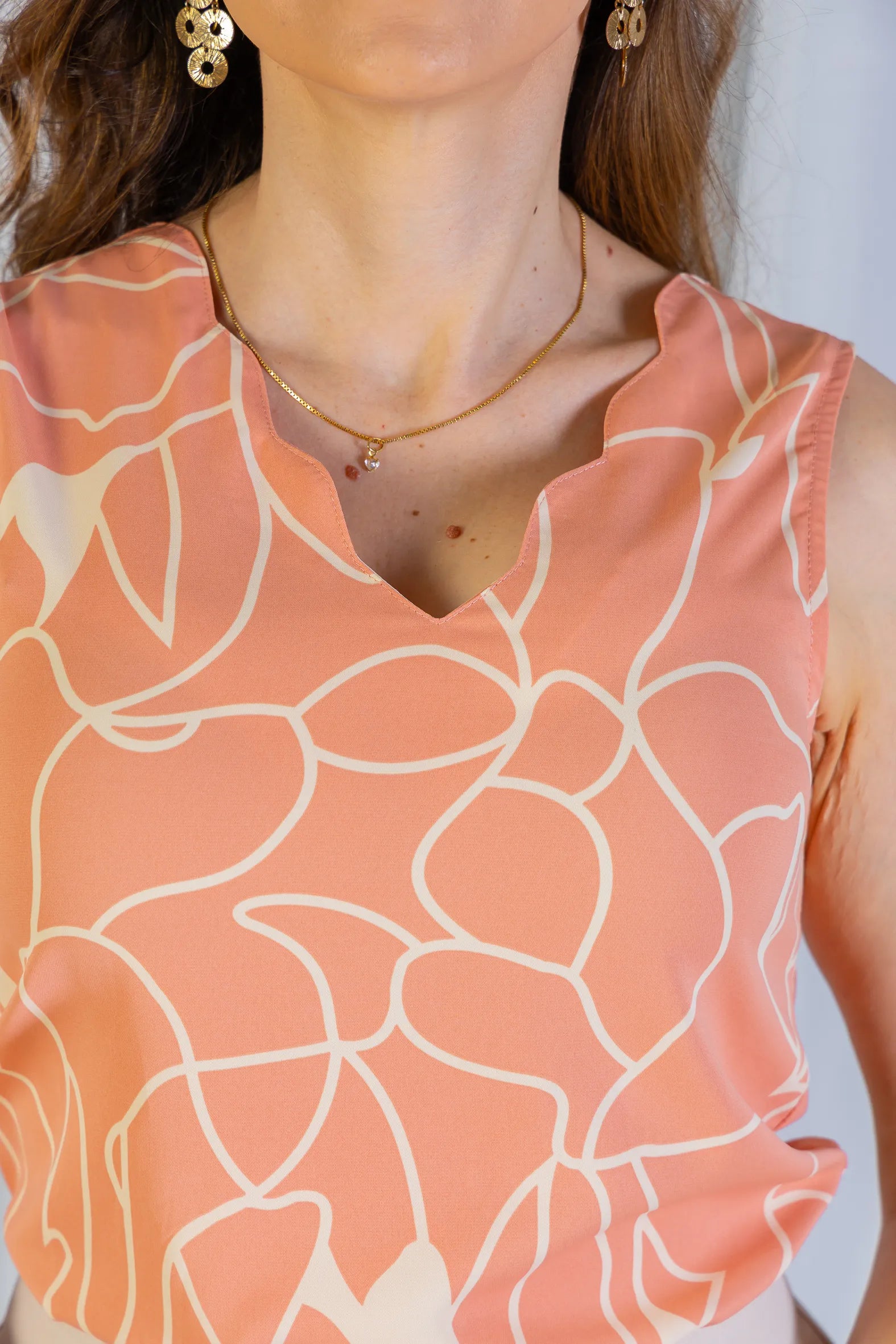 Blusa Regata Detalhe Decote Crepe Classic Estampada Hebe Camargo Coral