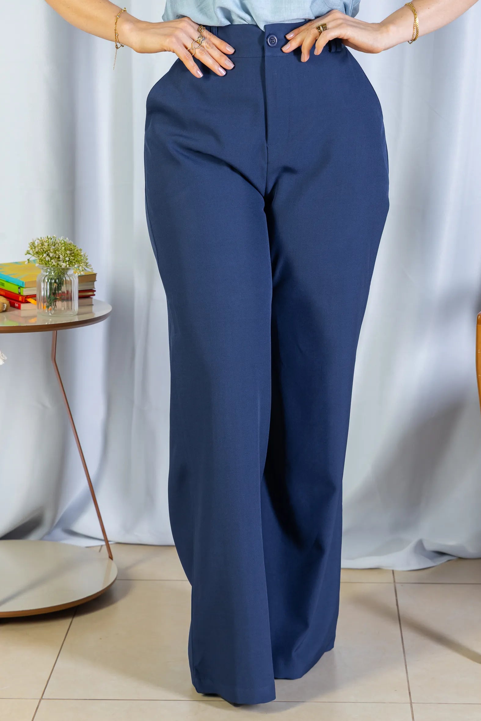 Calça Pantalona Alfaiataria Lux Detalhe Passador Grazi Massafera Azul Marinho