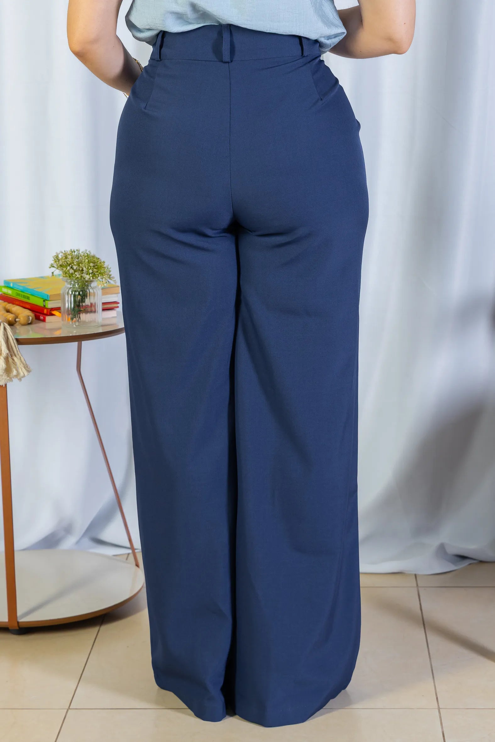 Calça Pantalona Alfaiataria Lux Detalhe Passador Grazi Massafera Azul Marinho