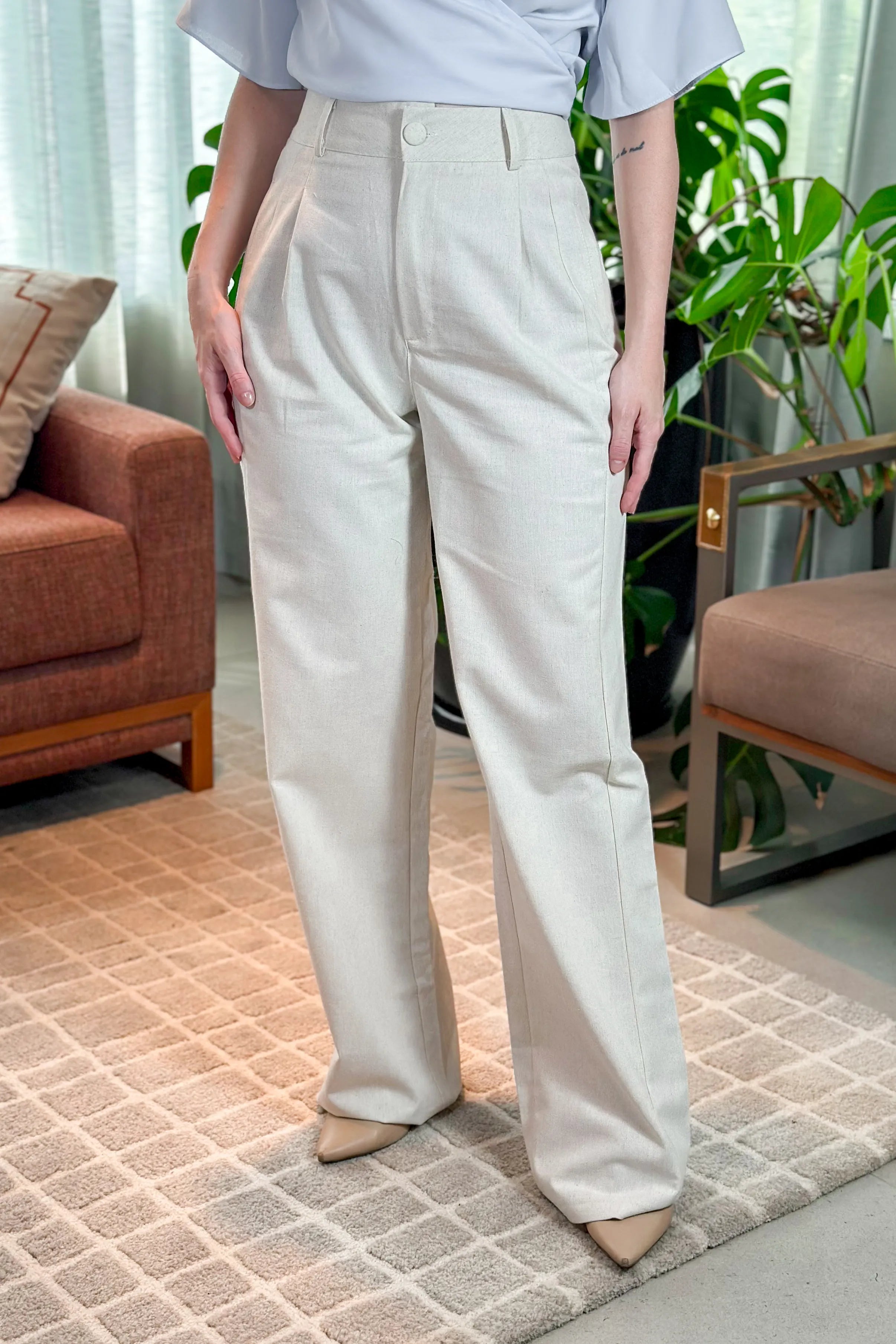 Calça Corte Reto Em Linho Soft Noemi Creme