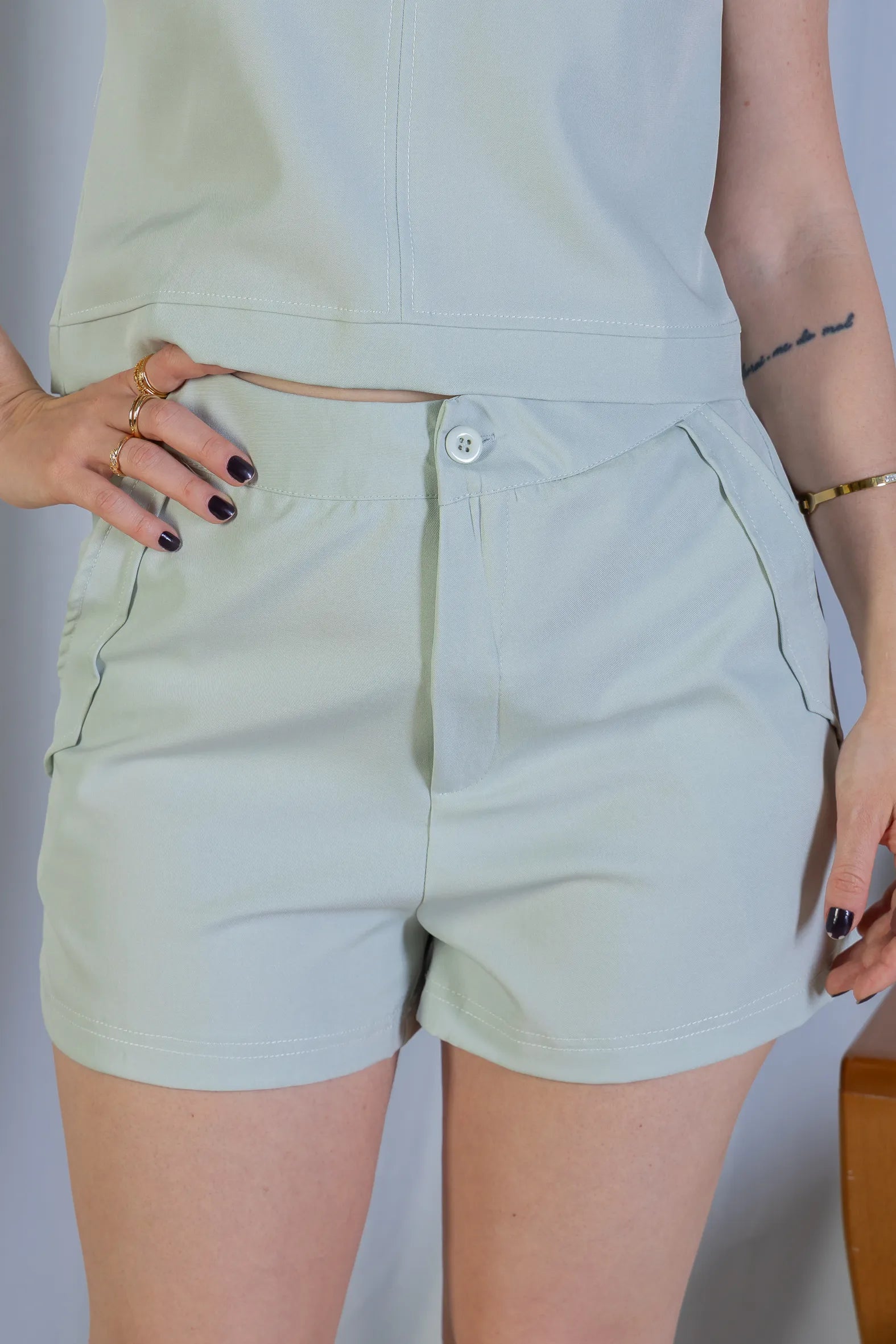 Shorts Detalhe Bolso Faca Urban Fit Sabrina Sato Azul