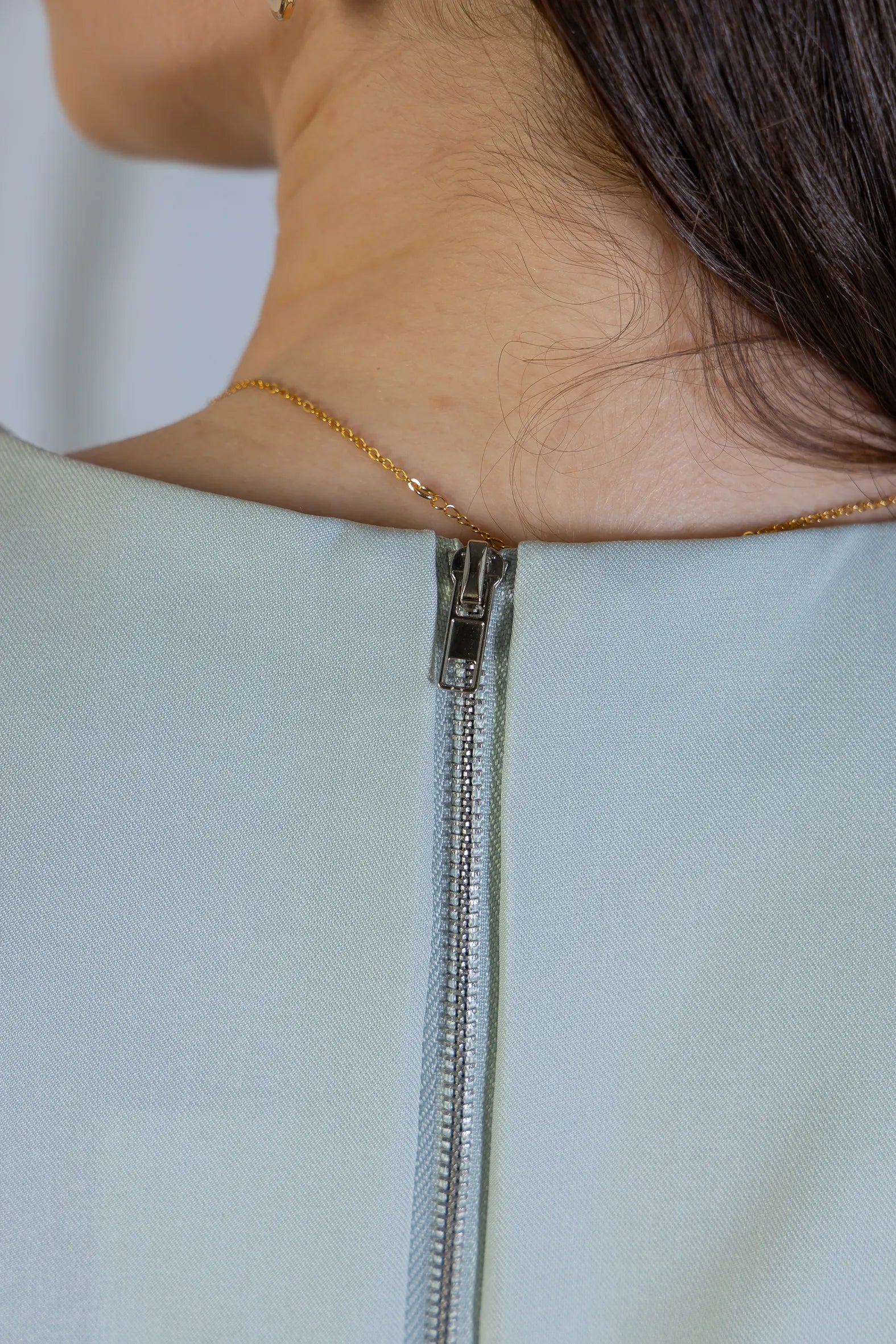 Blusa Manga Curta Detalhe Zíper Urban Fit Sabrina Sato Azul Acinzentado