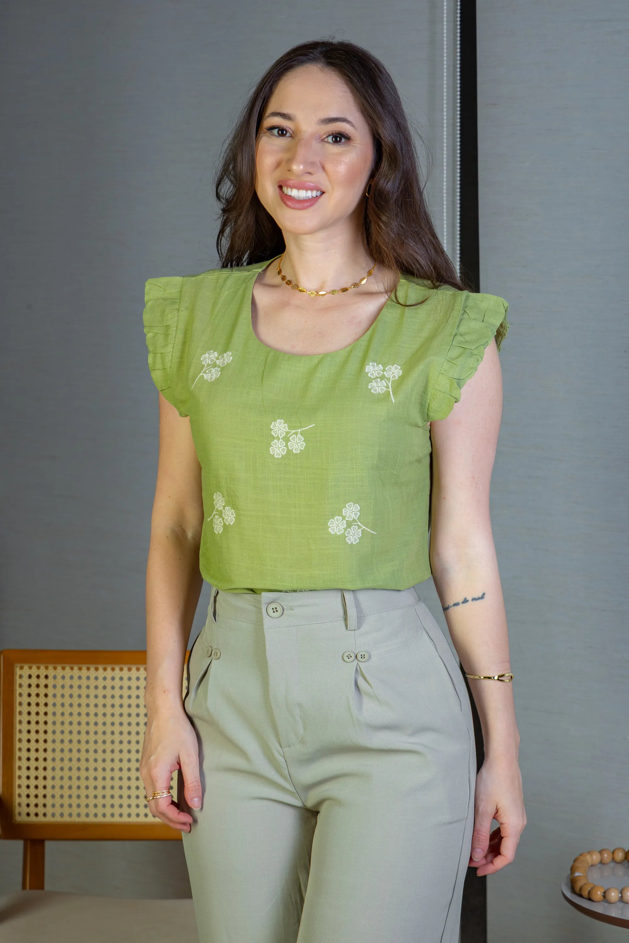 Blusa Manga Curta Em Algodão Textura Laise Michelle Verde