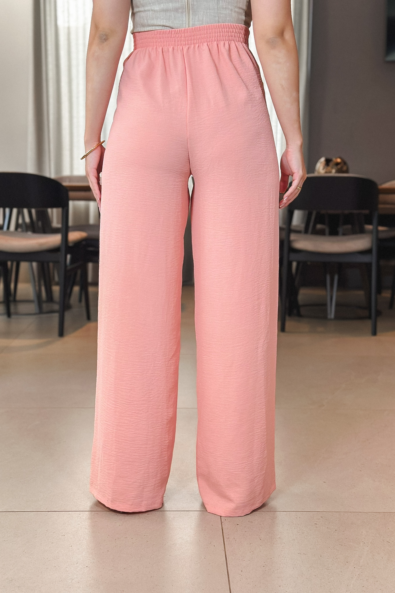 Calça Pantalona Lisa Duna Maia Rosa Claro