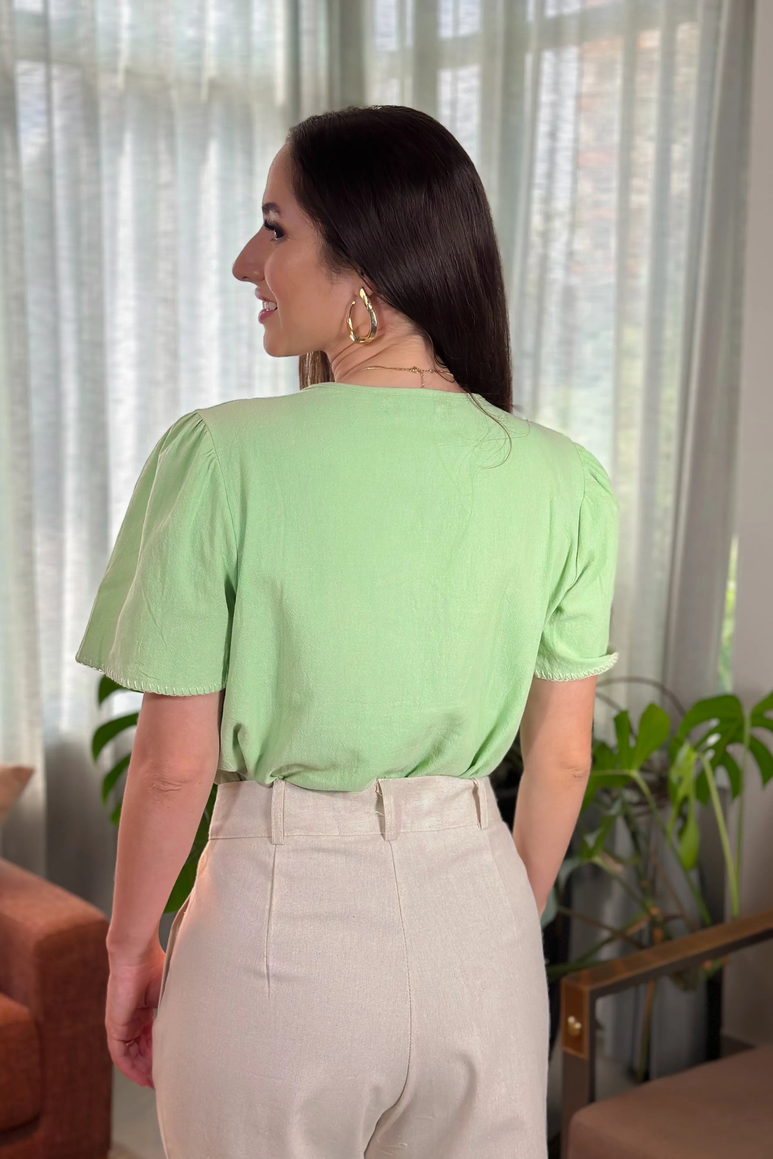 Blusa Manga Curta Cotton Premium Decote "V" Fabiana Verde