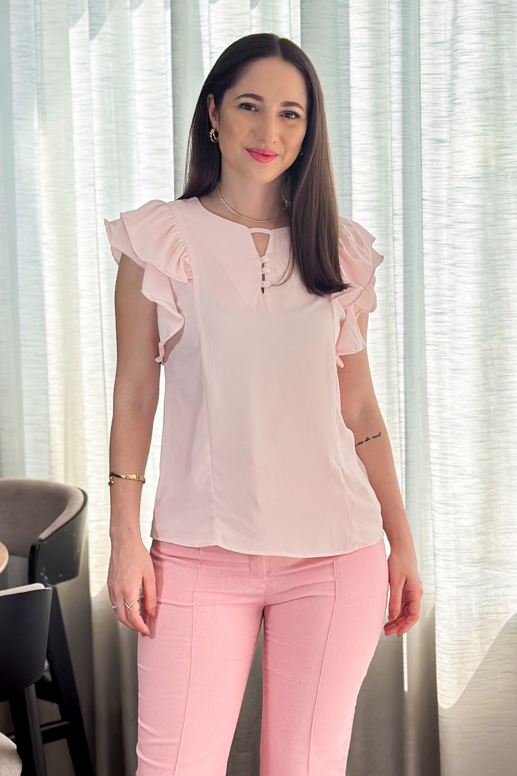 Blusa Decote "V" Babados Manga Ariane Rosa