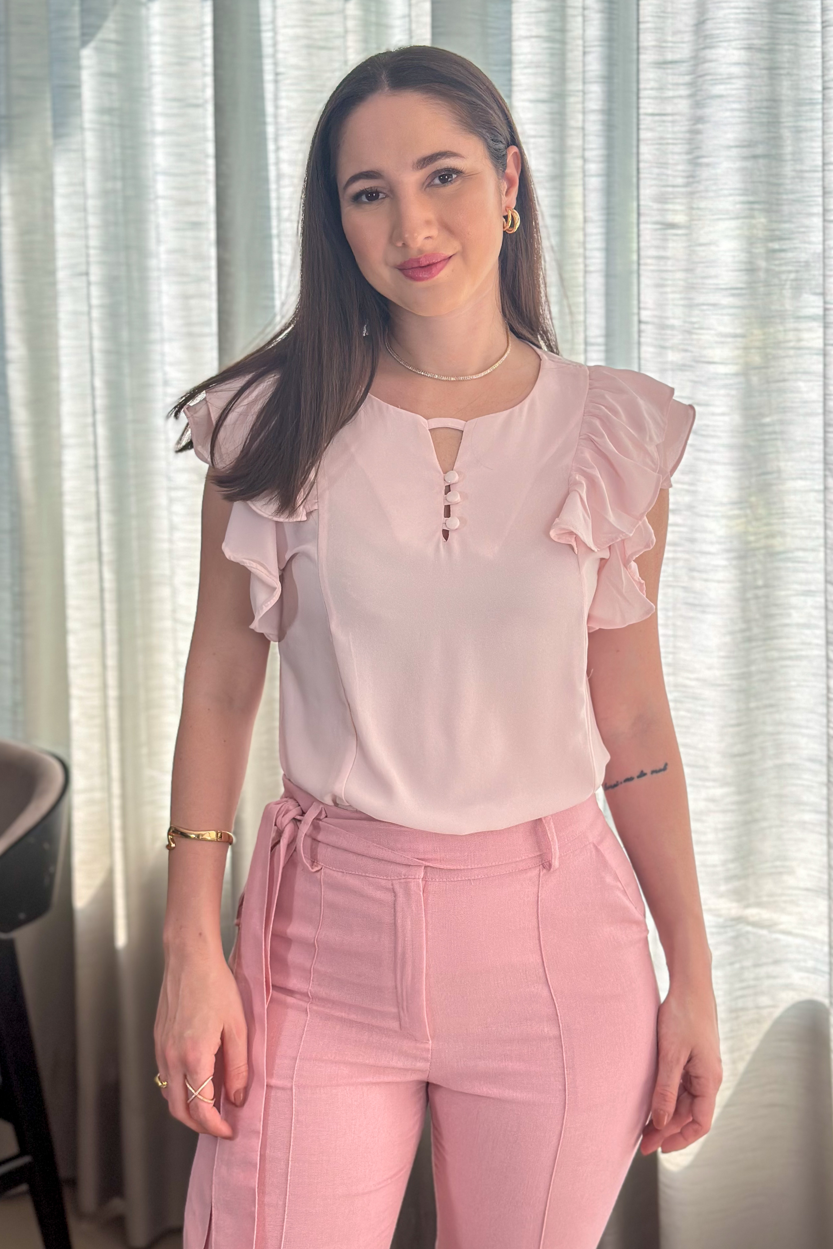 Blusa Decote "V" Babados Manga Ariane Rosa