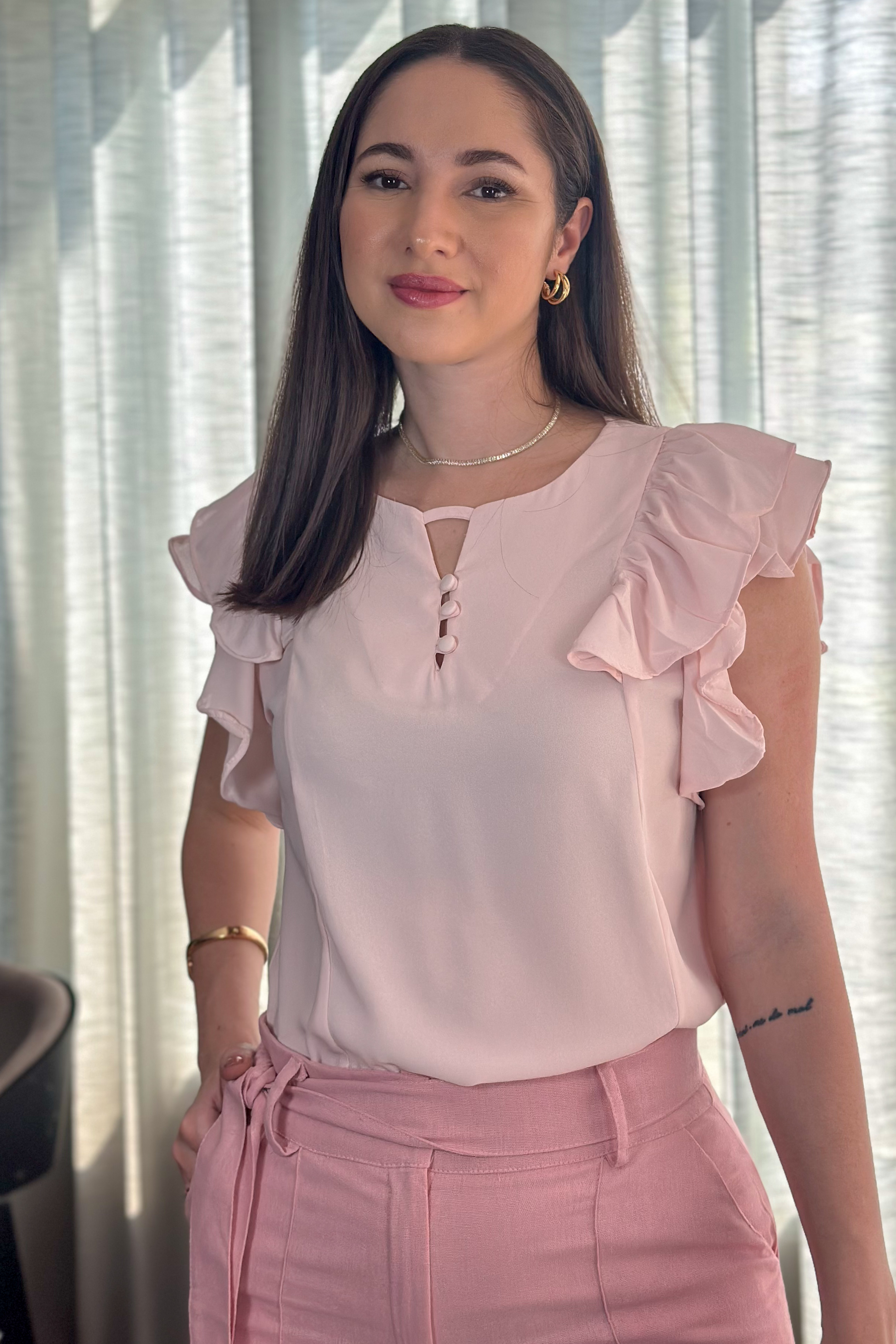 Blusa Decote "V" Babados Manga Ariane Rosa