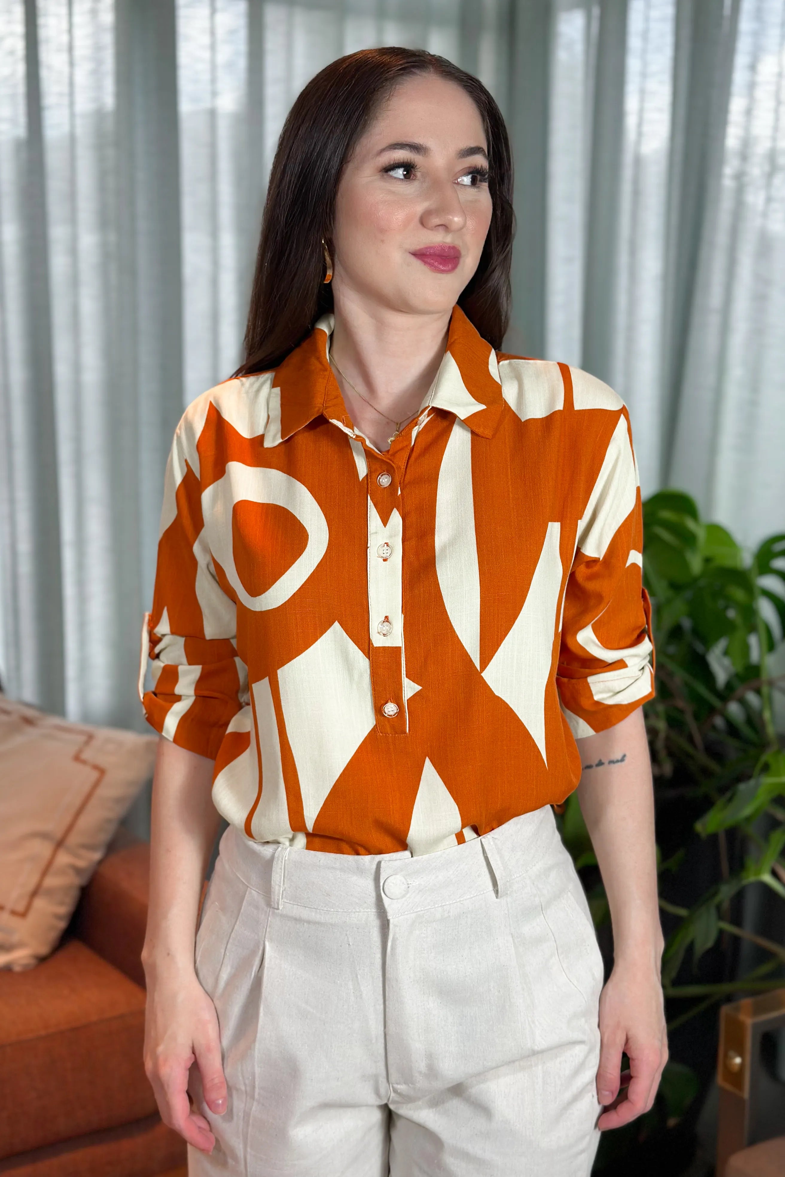 Blusa Manga 3/4 Viscose Detalhe Botões Jordana Estampada Laranja