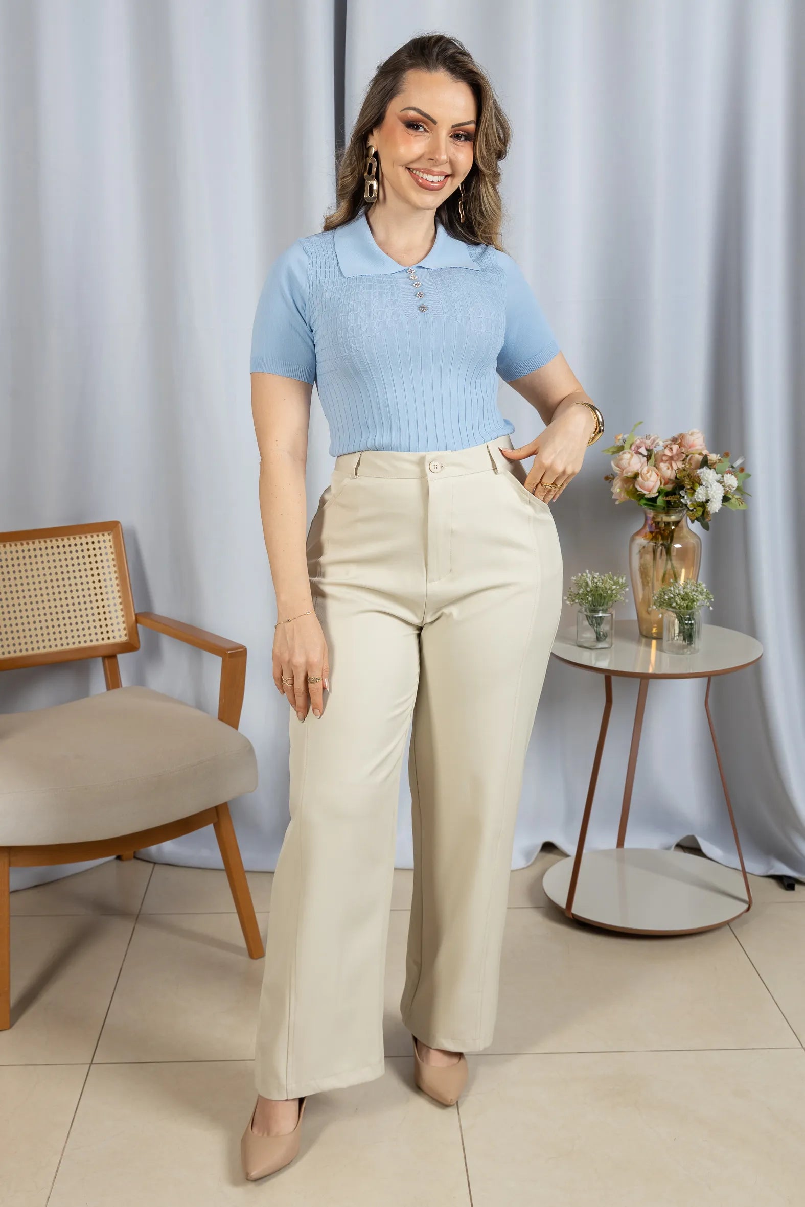 Blusa em Modal Gola Camisa com Aplicação de Strass Tamires Azul
