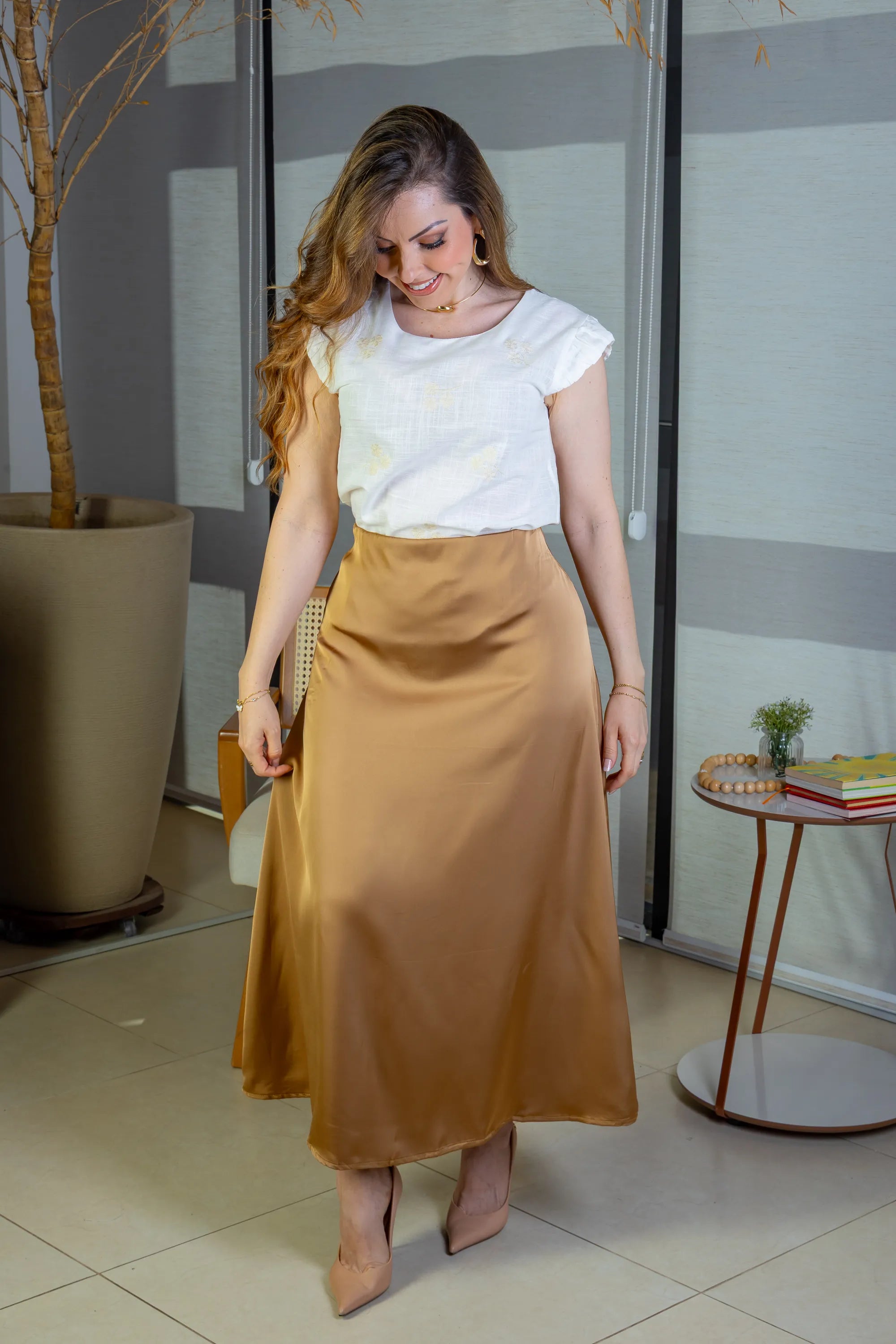 Saia Midi Lisa Sat Mix Magda Marrom