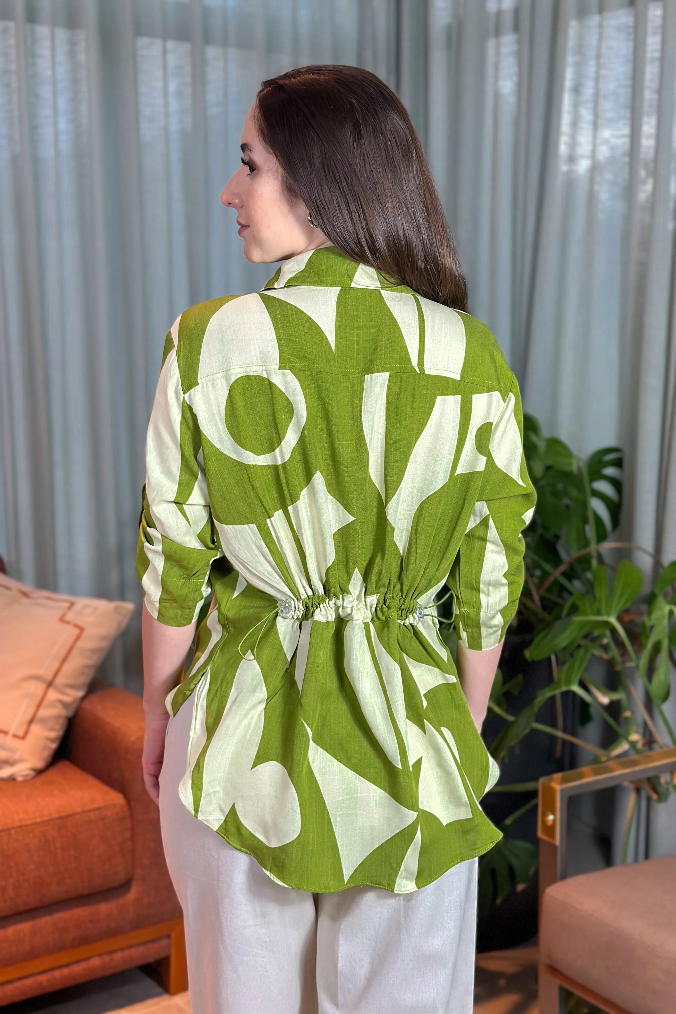 Blusa Manga 3/4 Viscose Detalhe Botões Jordana Estampada Verde