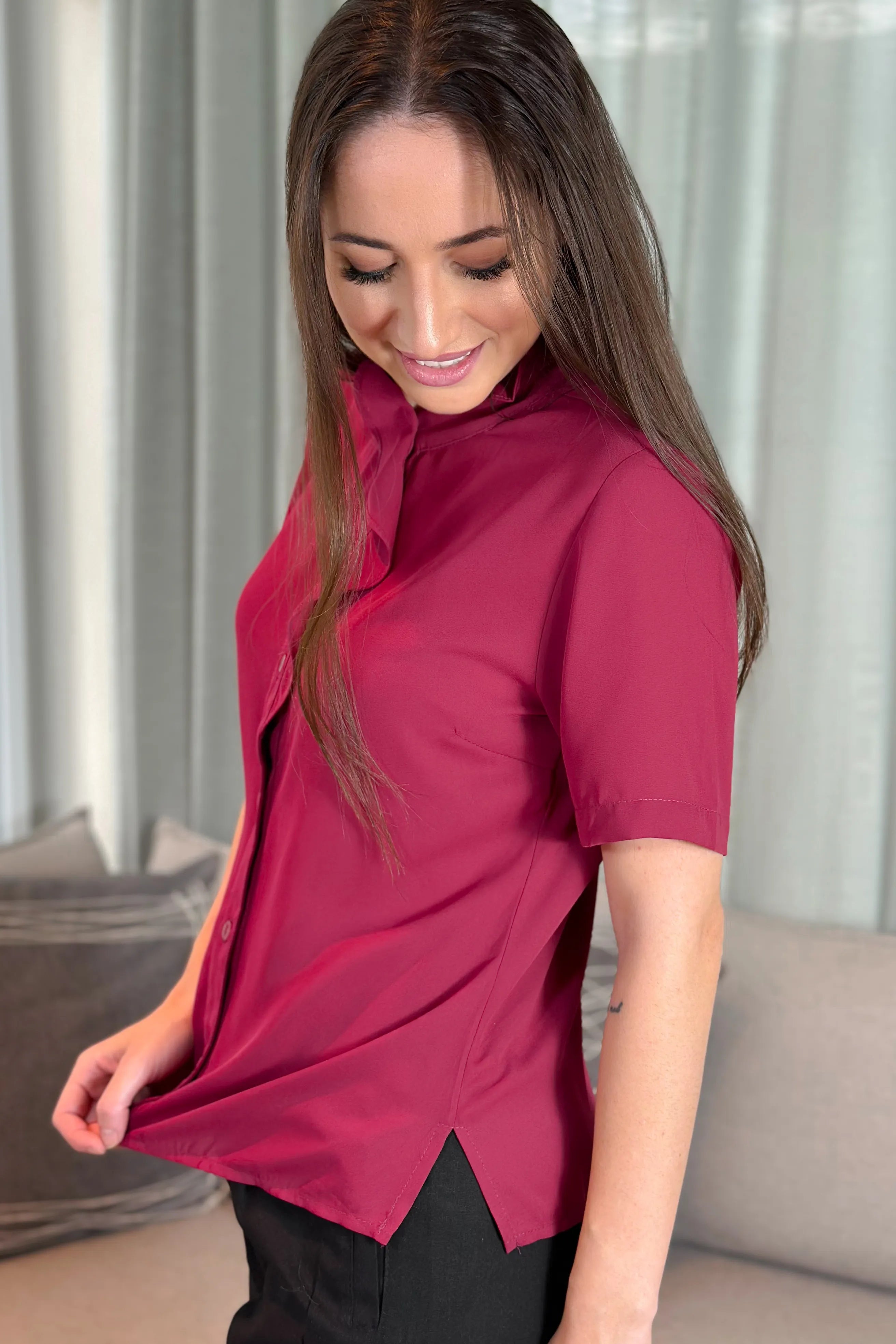 Camisa Manga Curta New Crepe Detalhe Babados Daniela Fúcsia