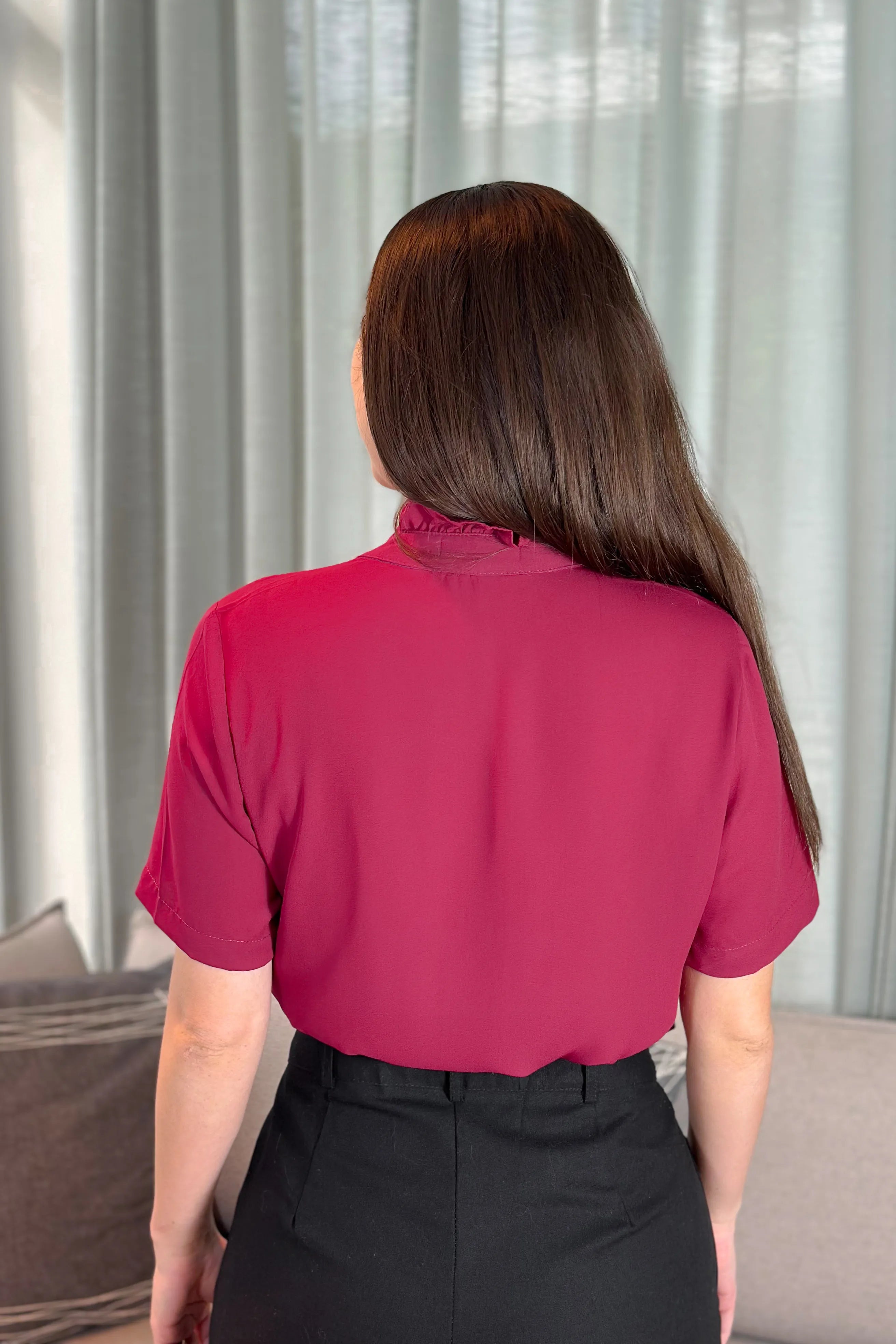 Camisa Manga Curta New Crepe Detalhe Babados Daniela Fúcsia