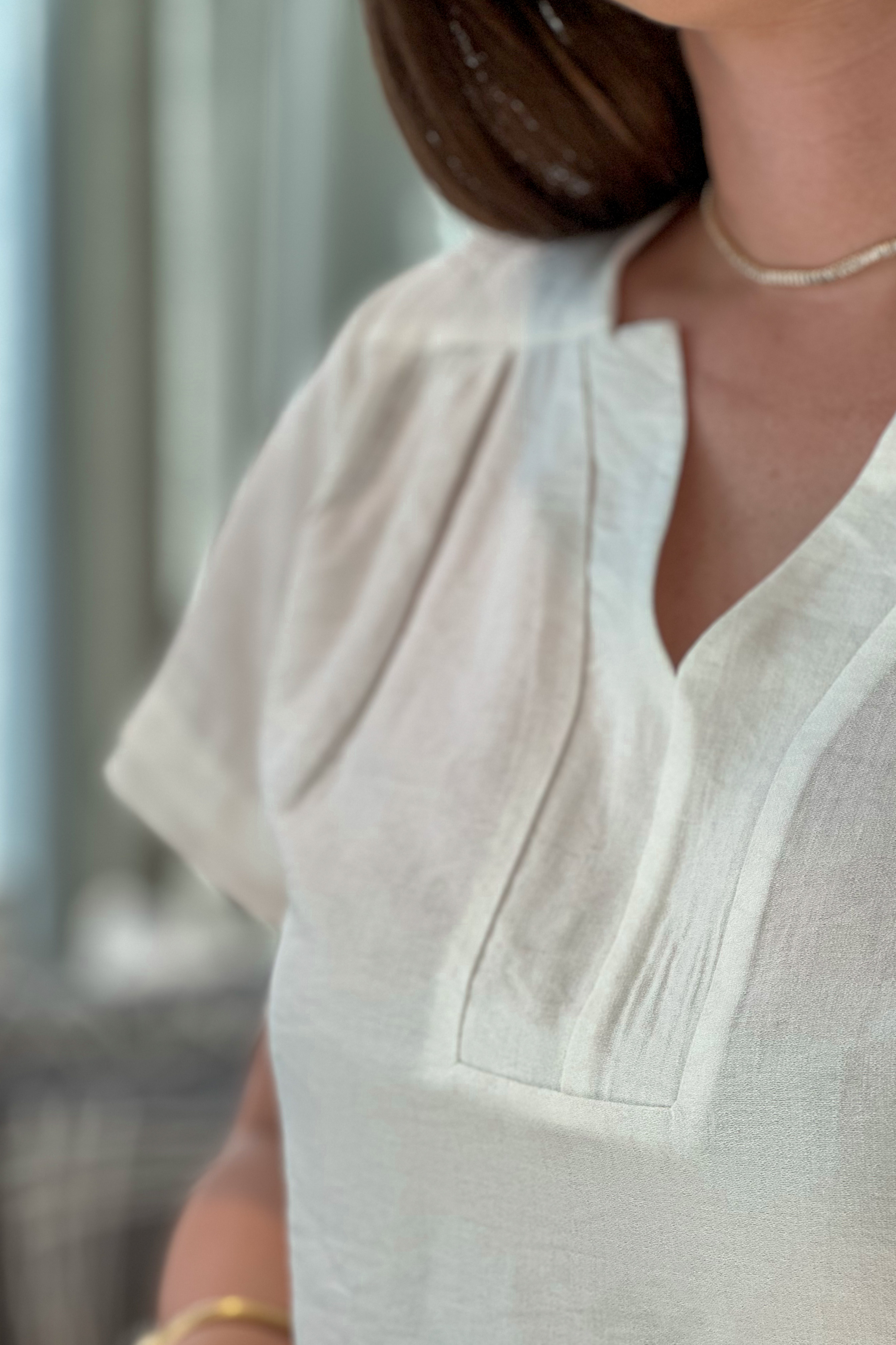 Blusa Manga Curta Decote "V" Graziela Branca