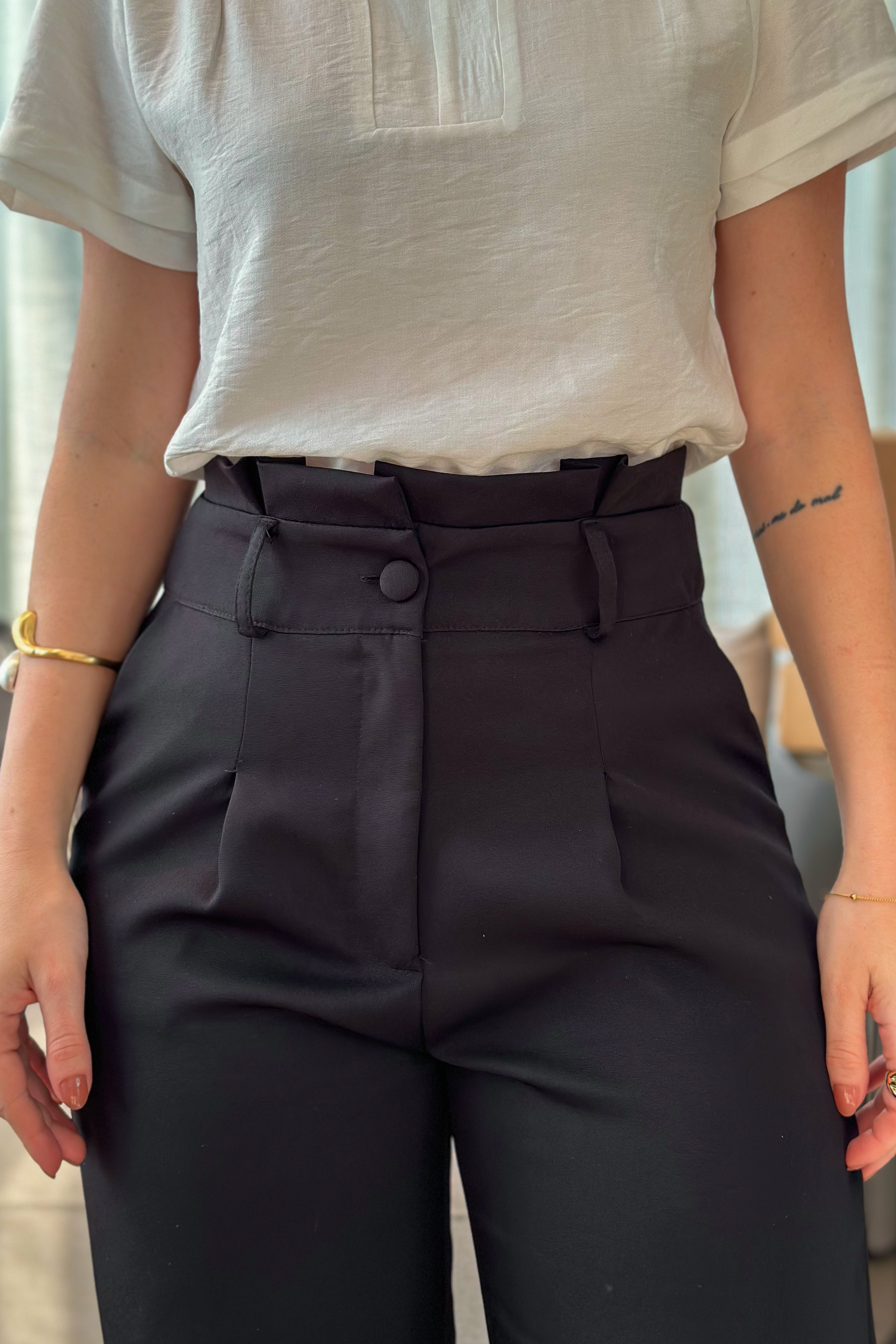 Calça Pantalona Clochard Detalhe Cós Melissa Preta - imporium